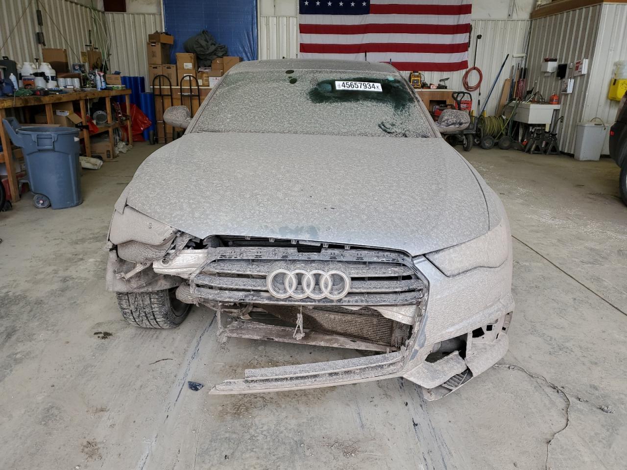 Photo 4 VIN: WAUF8AFC3JN063881 - AUDI A6 