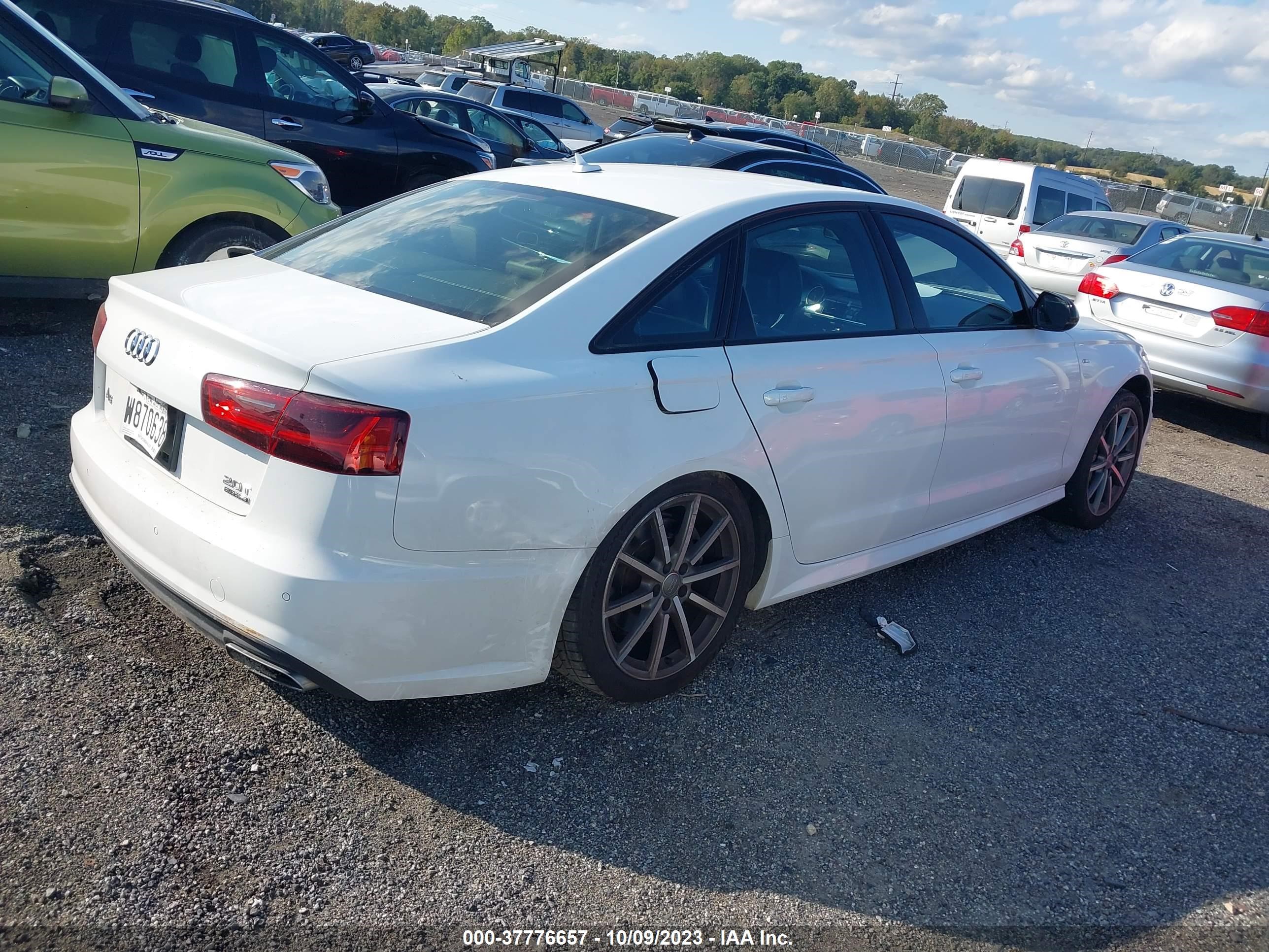 Photo 3 VIN: WAUF8AFC3JN113145 - AUDI A6 