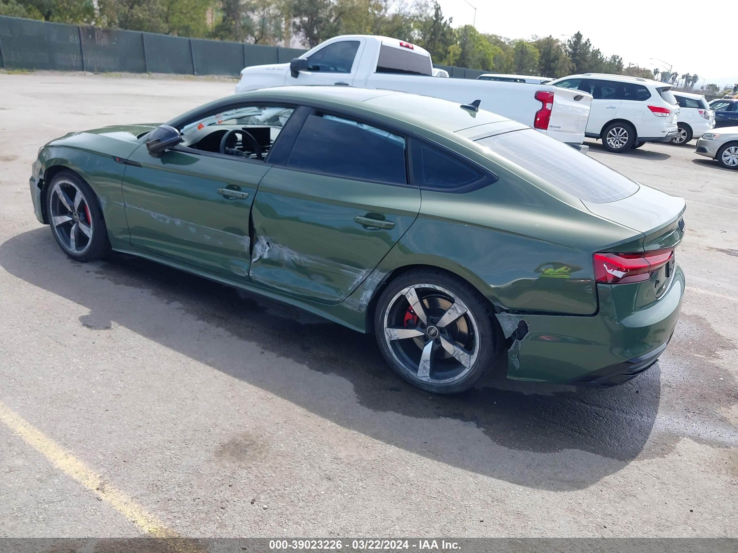 Photo 2 VIN: WAUFACF50NA039987 - AUDI A5 