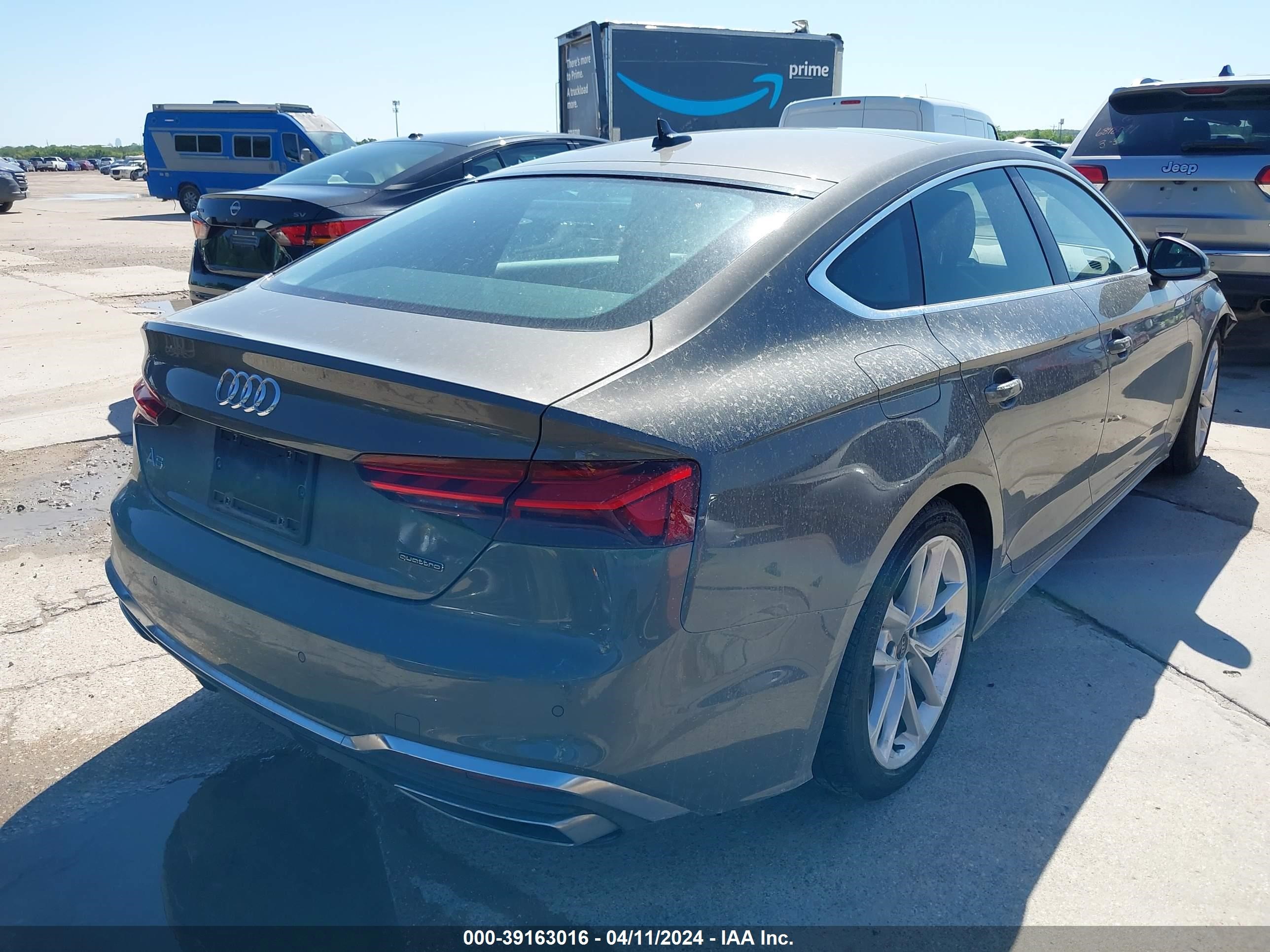 Photo 3 VIN: WAUFACF50RA049781 - AUDI A5 