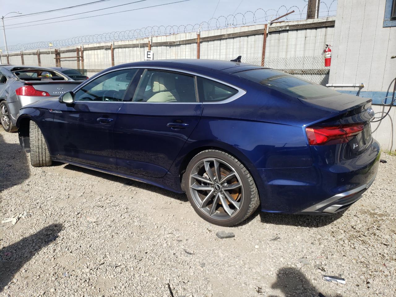 Photo 1 VIN: WAUFACF54MA055379 - AUDI A5 