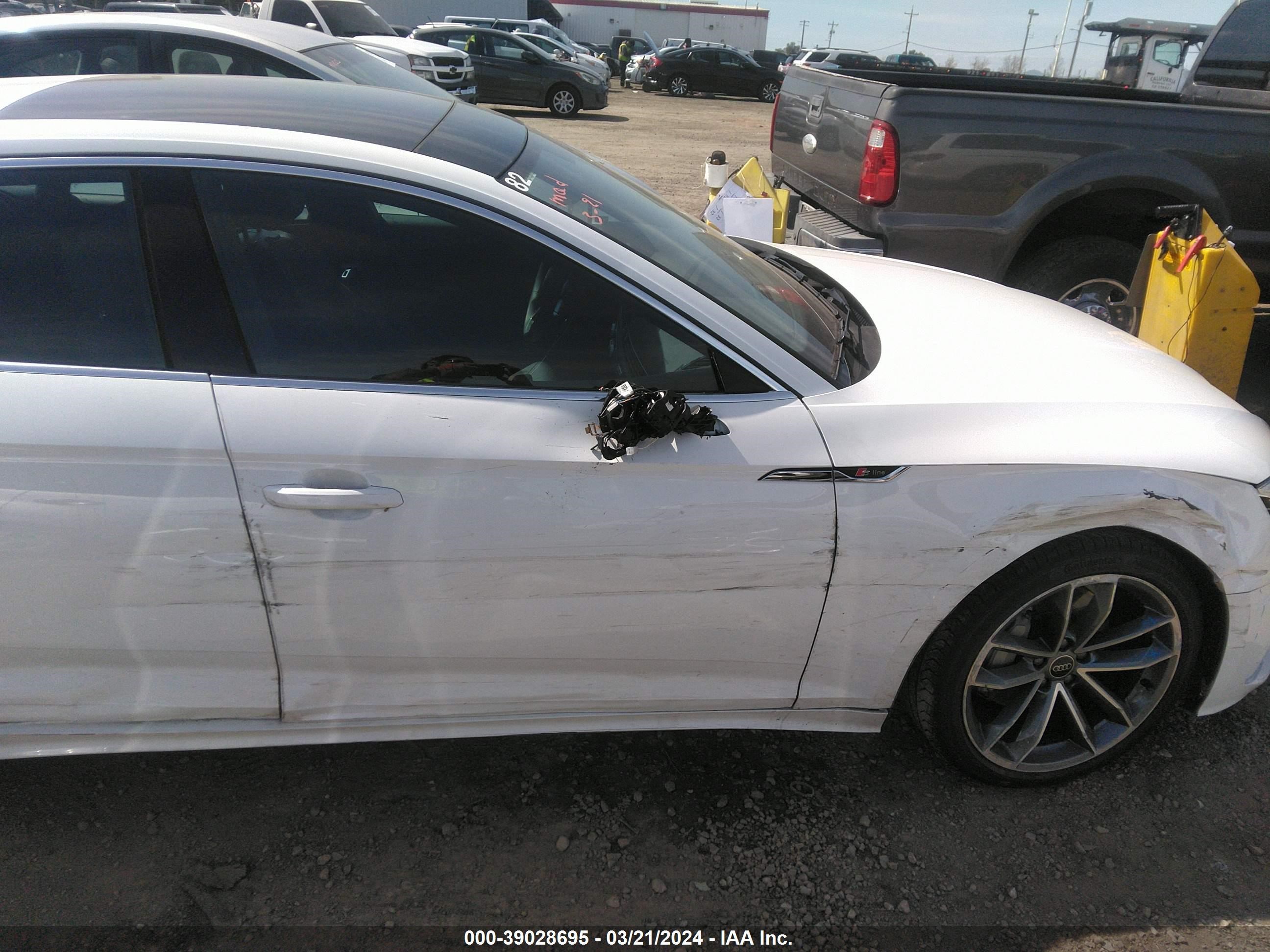 Photo 12 VIN: WAUFACF54RA012538 - AUDI A5 