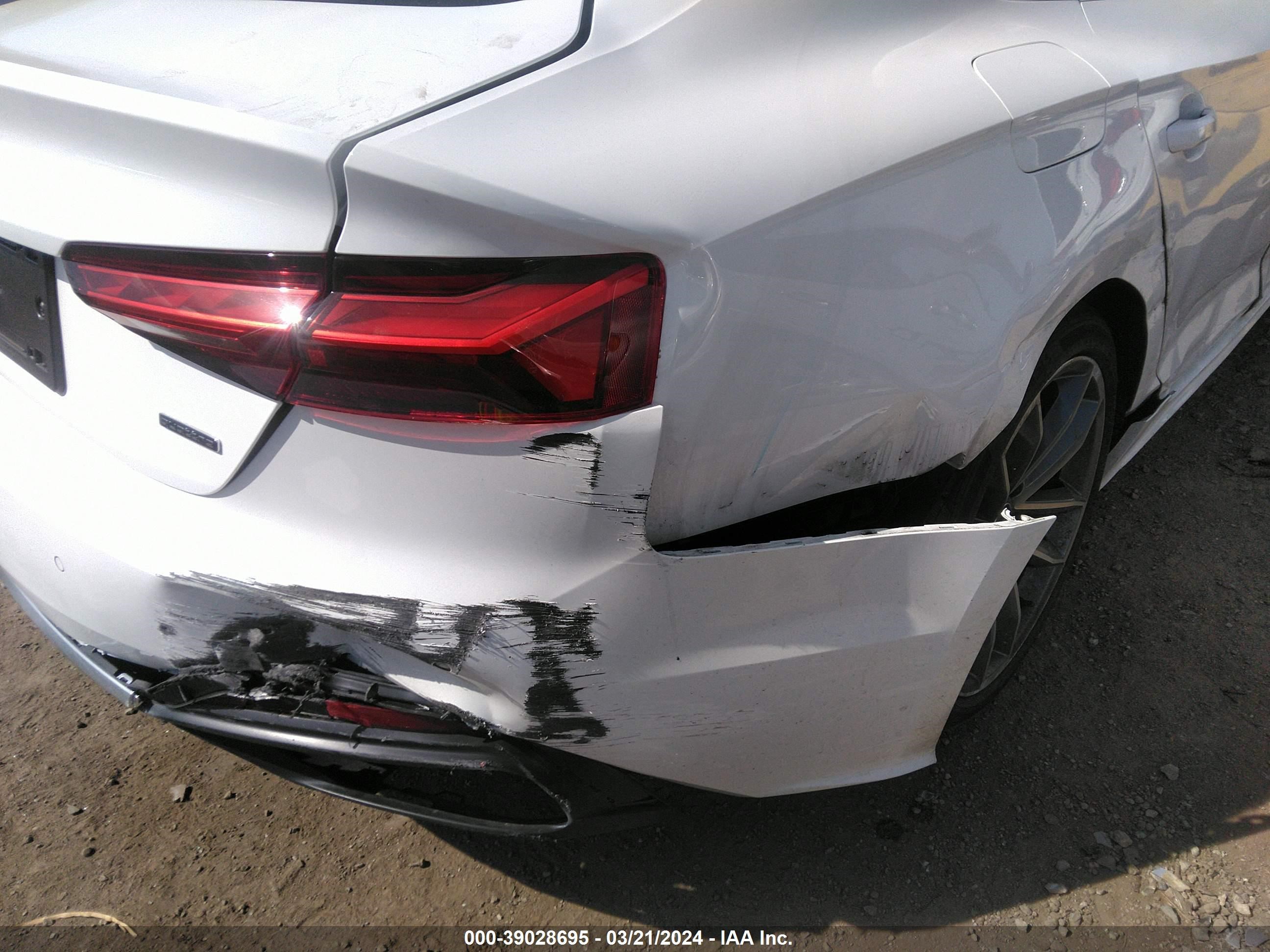 Photo 16 VIN: WAUFACF54RA012538 - AUDI A5 