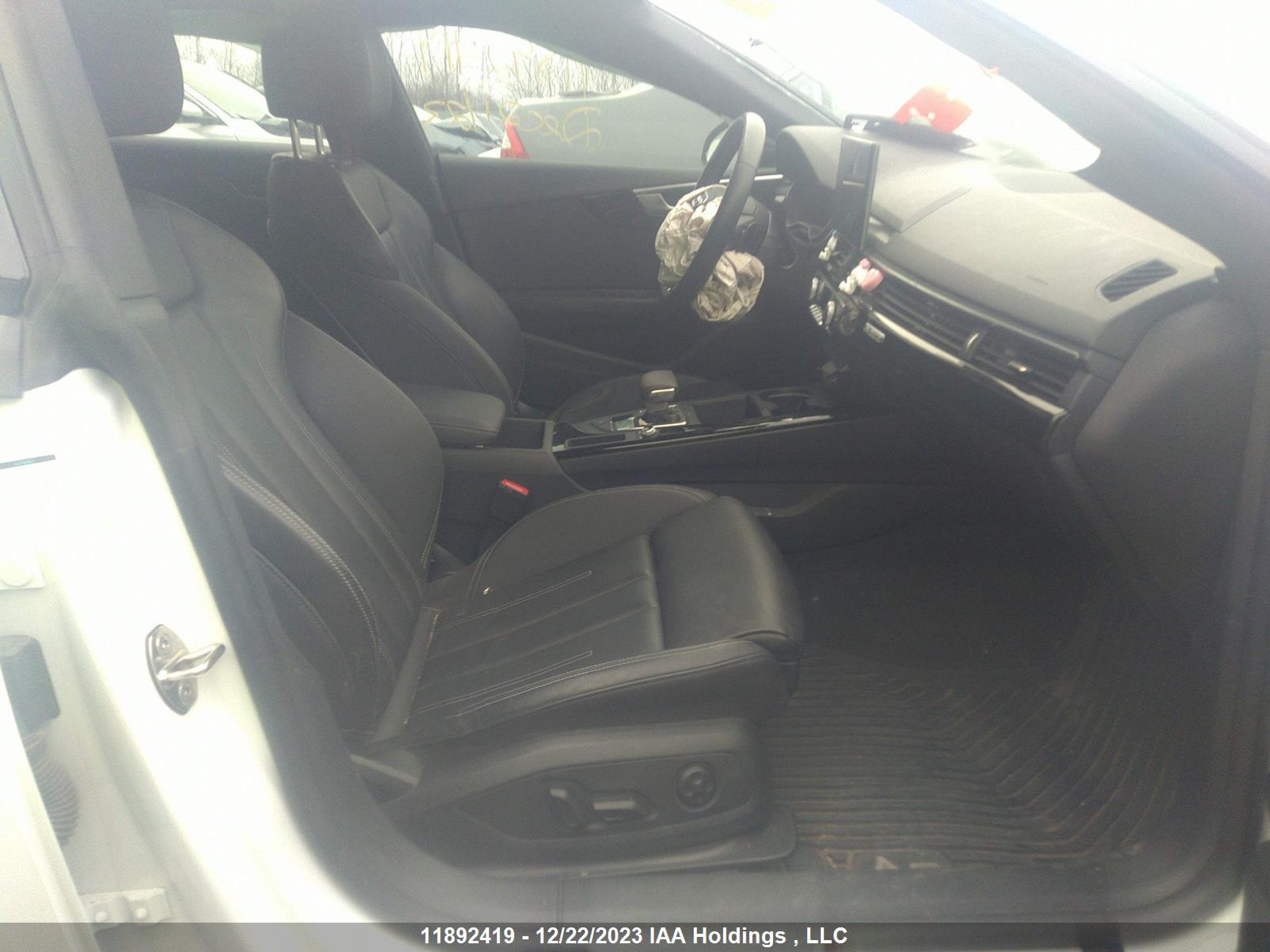 Photo 4 VIN: WAUFACF56MA041239 - AUDI A5 