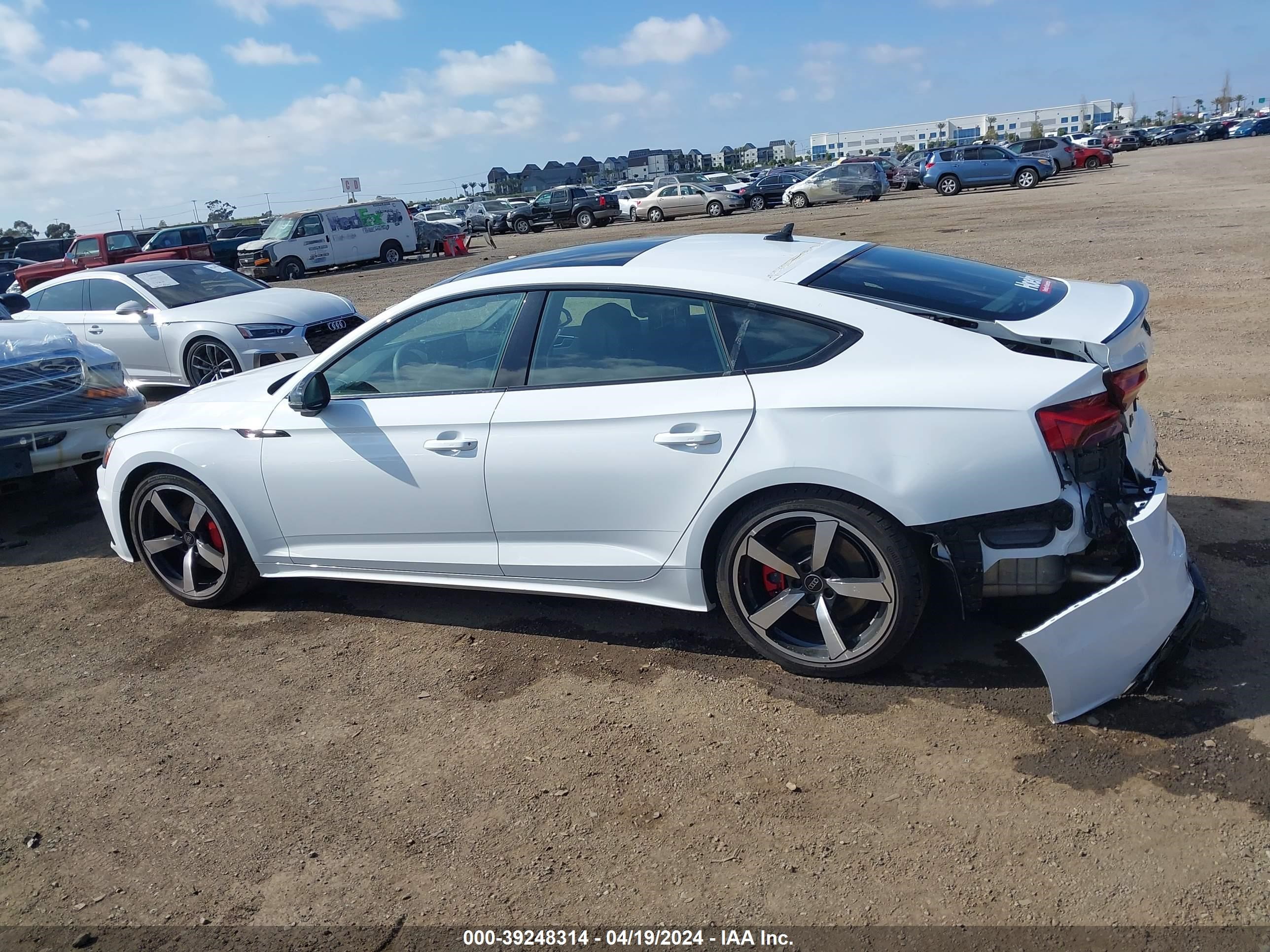 Photo 13 VIN: WAUFACF56RA003405 - AUDI A5 