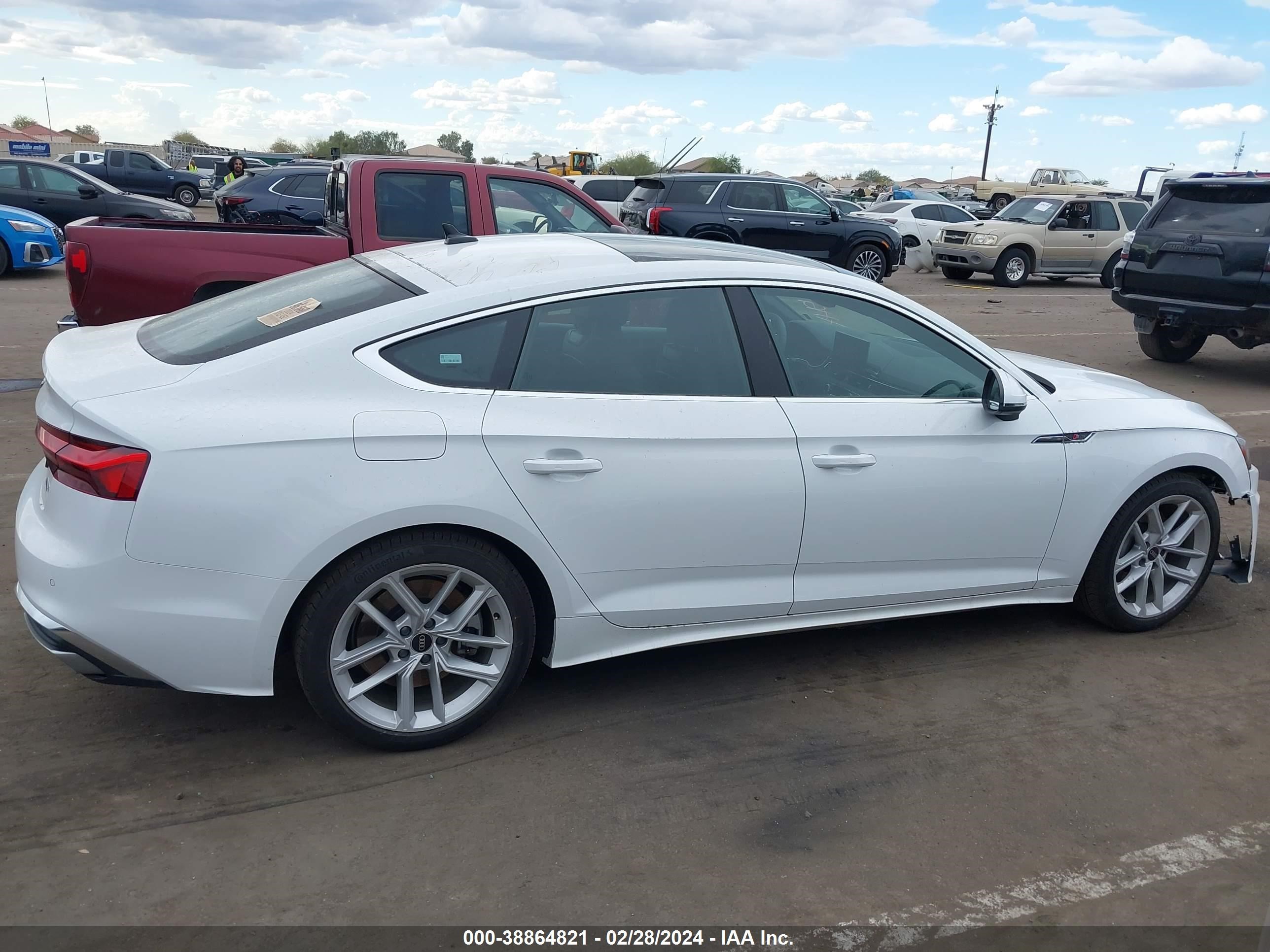 Photo 11 VIN: WAUFACF57RA013795 - AUDI A5 