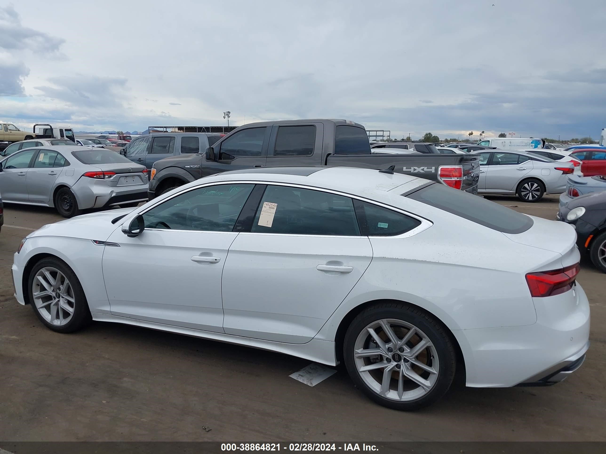 Photo 12 VIN: WAUFACF57RA013795 - AUDI A5 