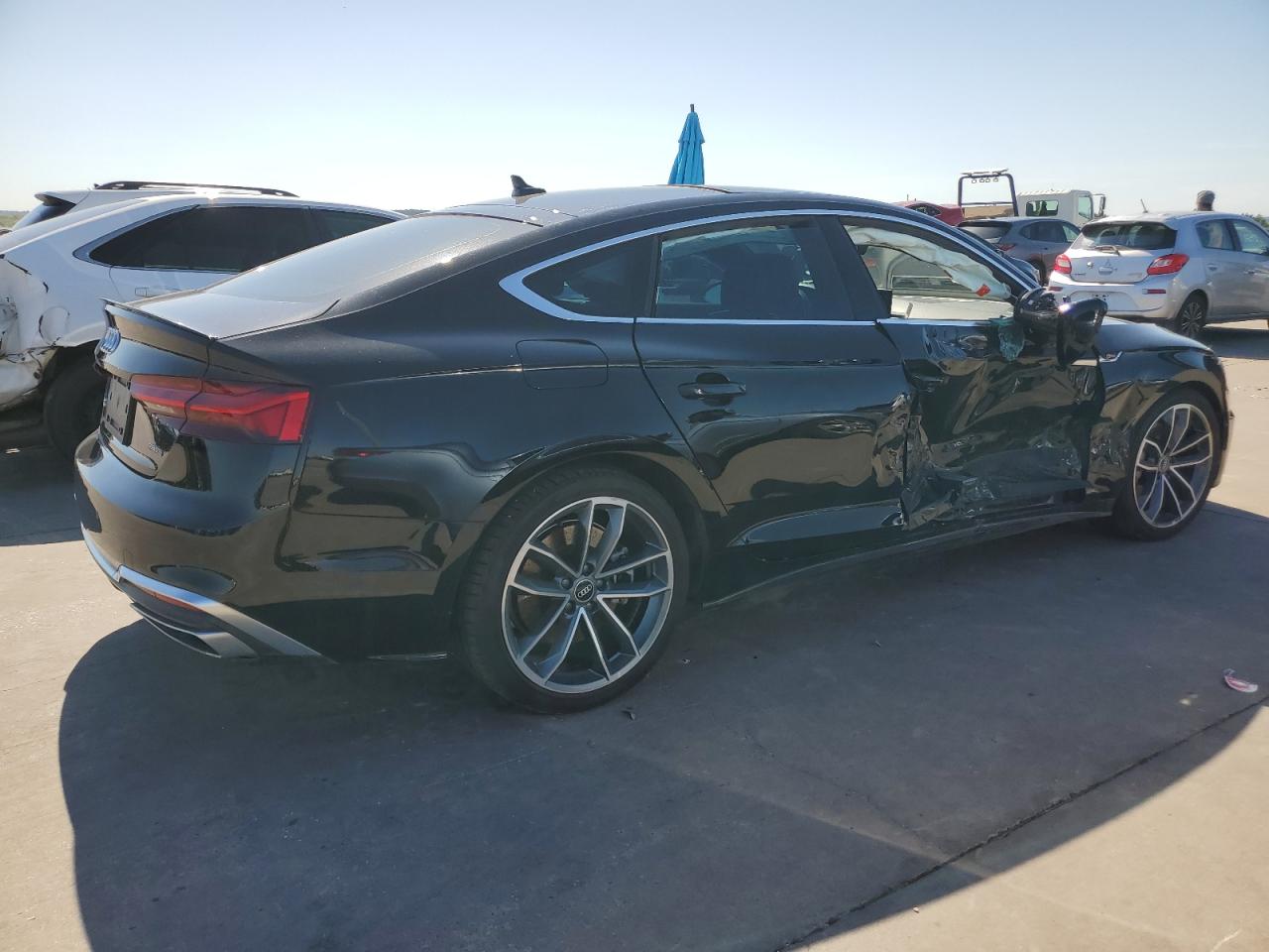 Photo 2 VIN: WAUFACF58MA049052 - AUDI A5 