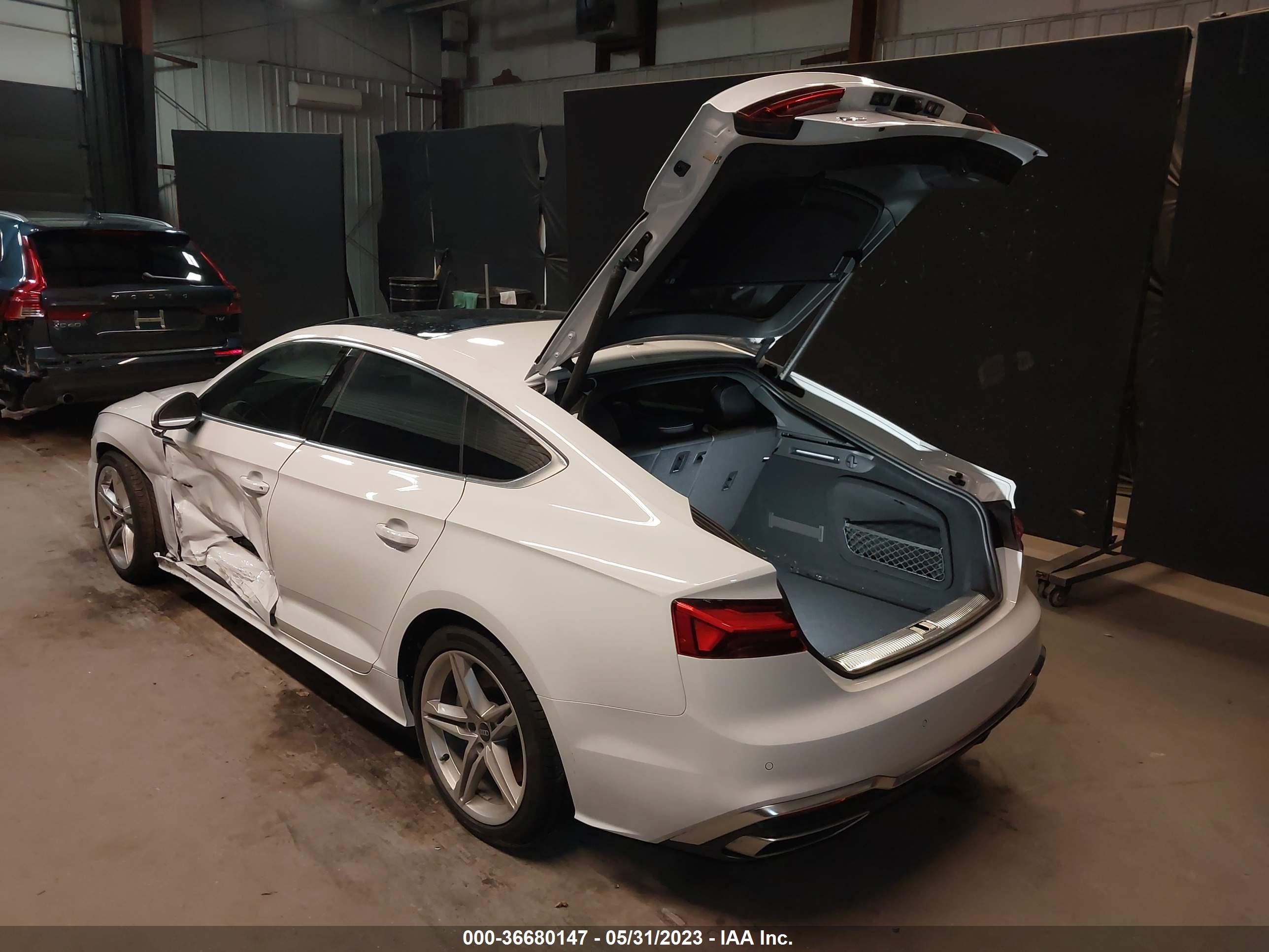 Photo 2 VIN: WAUFACF58NA035394 - AUDI A5 