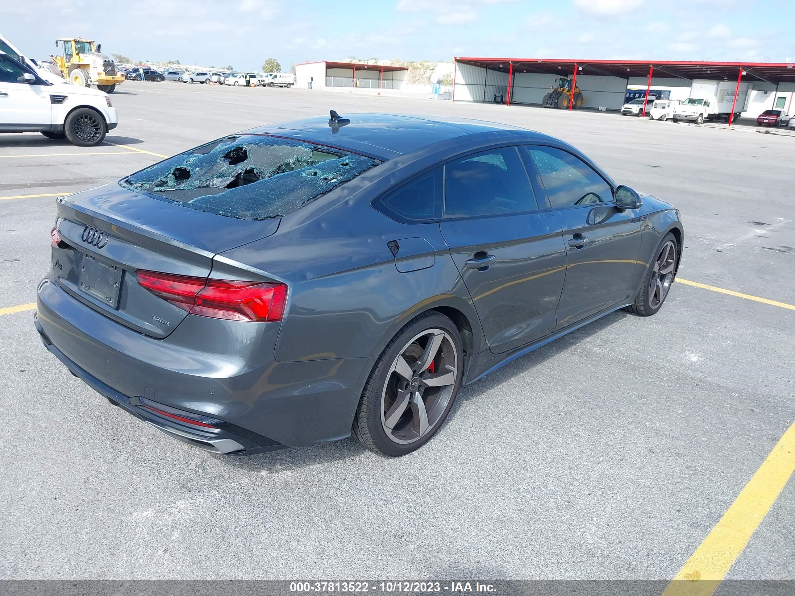 Photo 3 VIN: WAUFACF59NA035694 - AUDI A5 