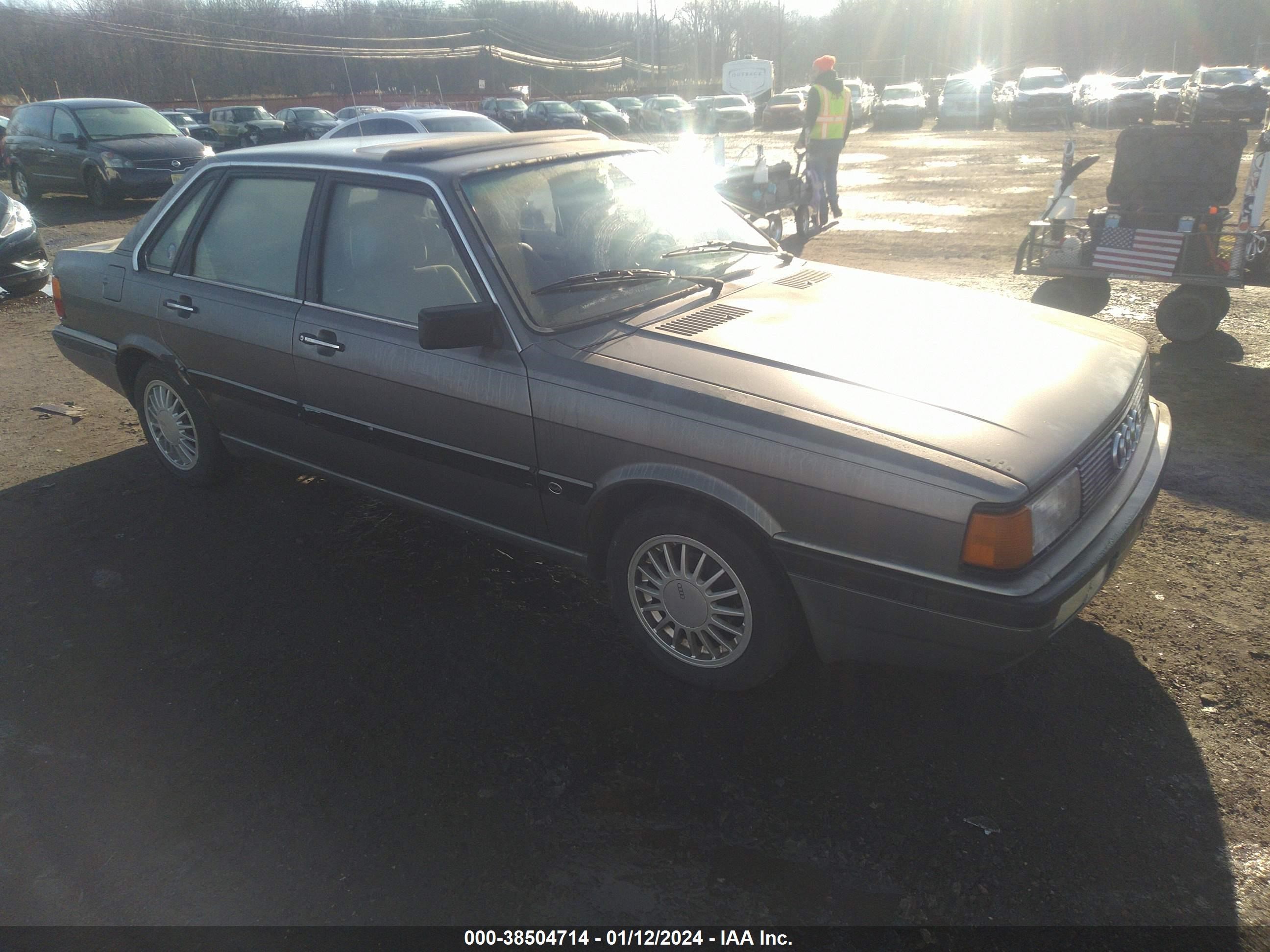 Photo 0 VIN: WAUFB0811GA037397 - AUDI 80 