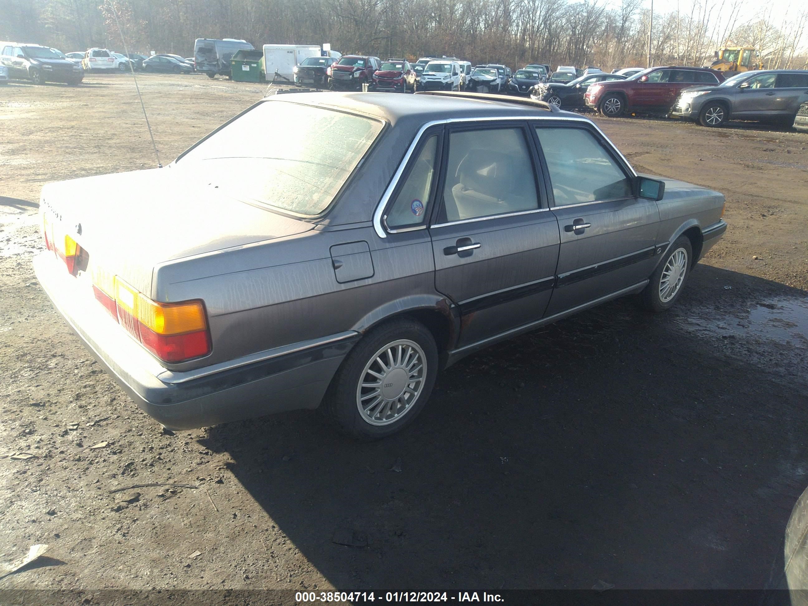 Photo 3 VIN: WAUFB0811GA037397 - AUDI 80 