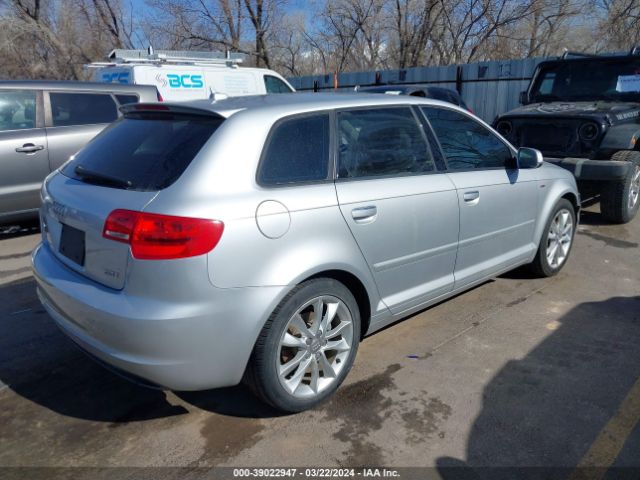 Photo 3 VIN: WAUFEAFM1CA048744 - AUDI A3 