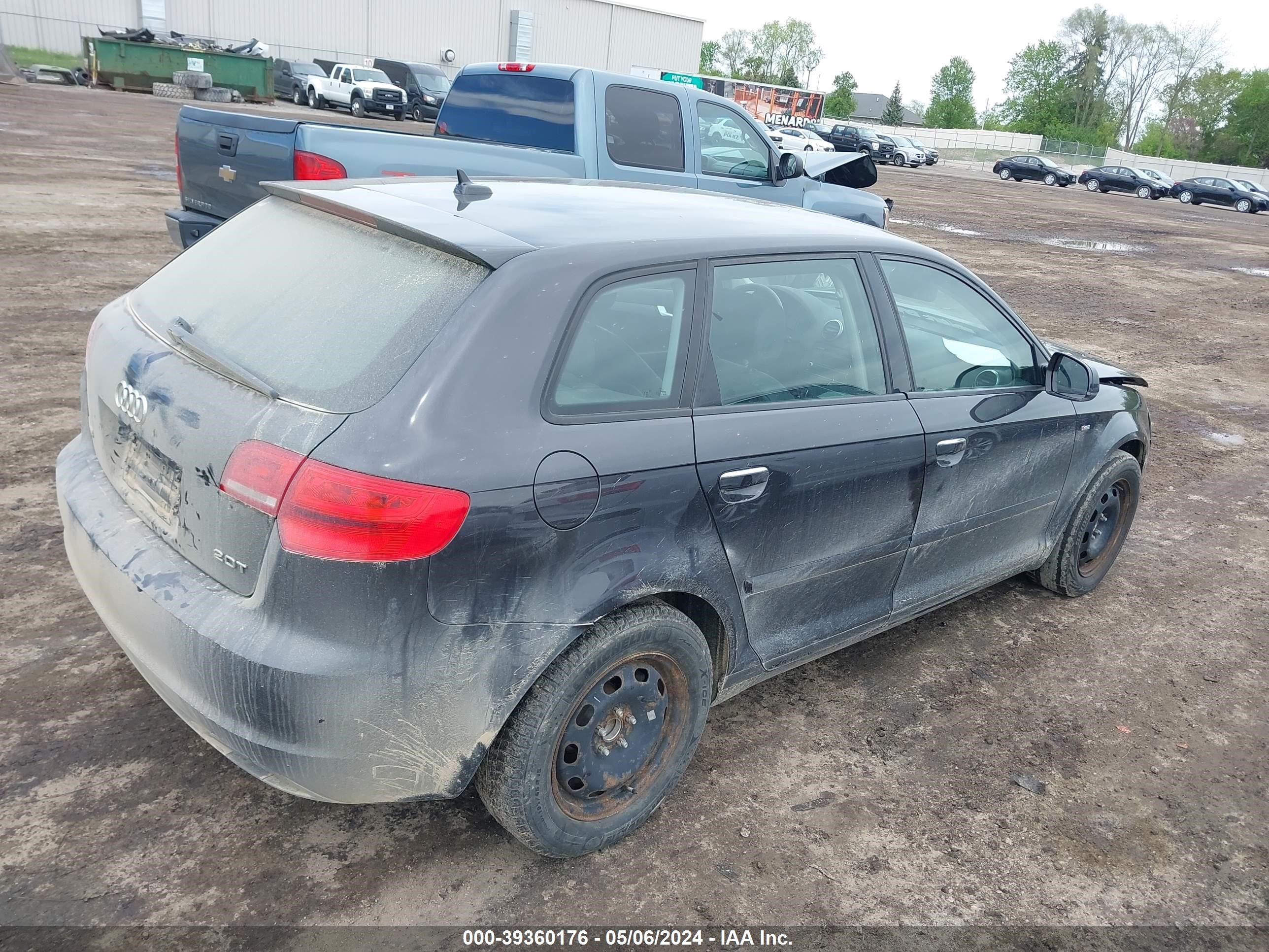 Photo 3 VIN: WAUFEAFMXCA125949 - AUDI A3 