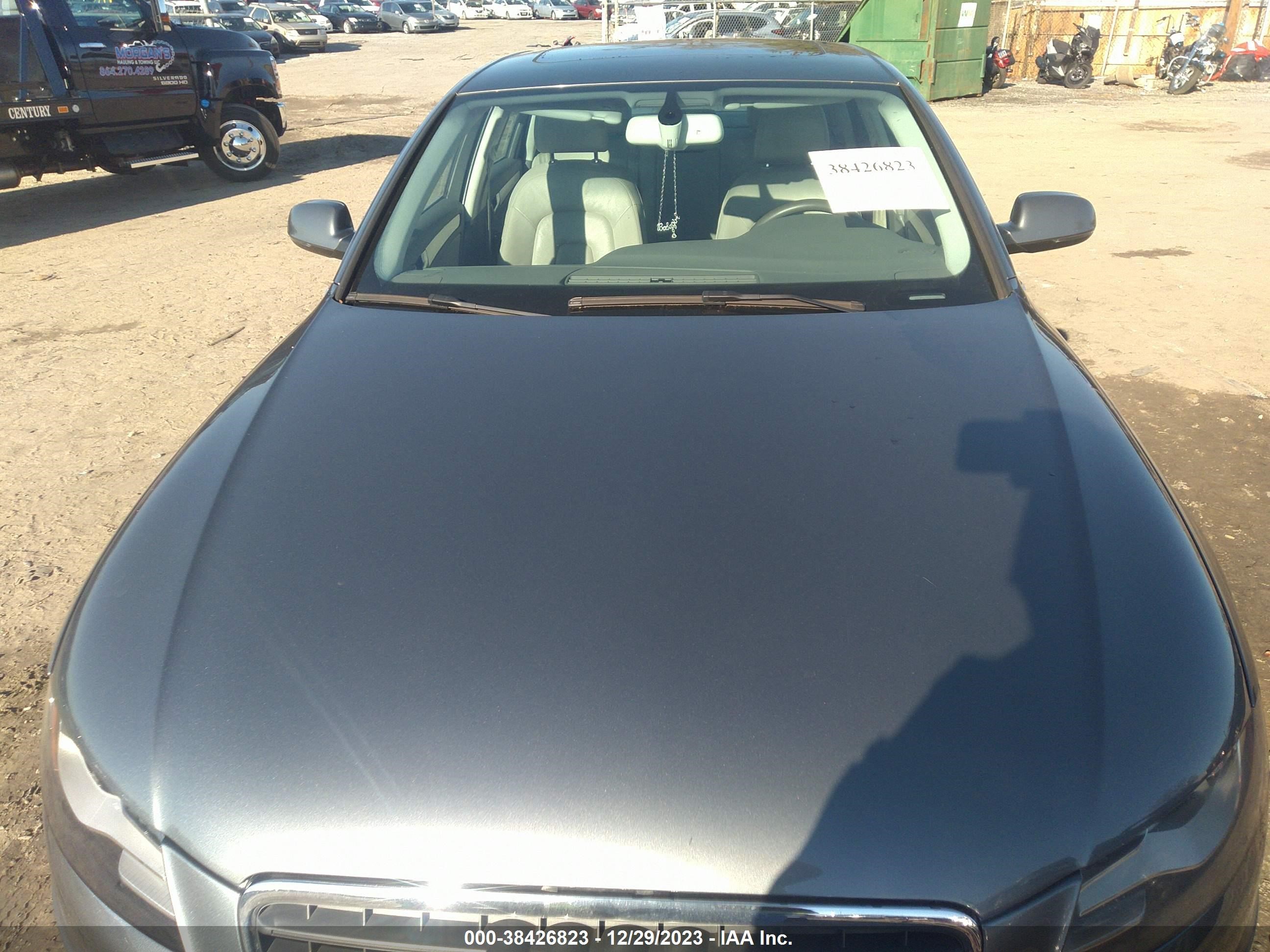 Photo 9 VIN: WAUFFAFL0CA115645 - AUDI A4 