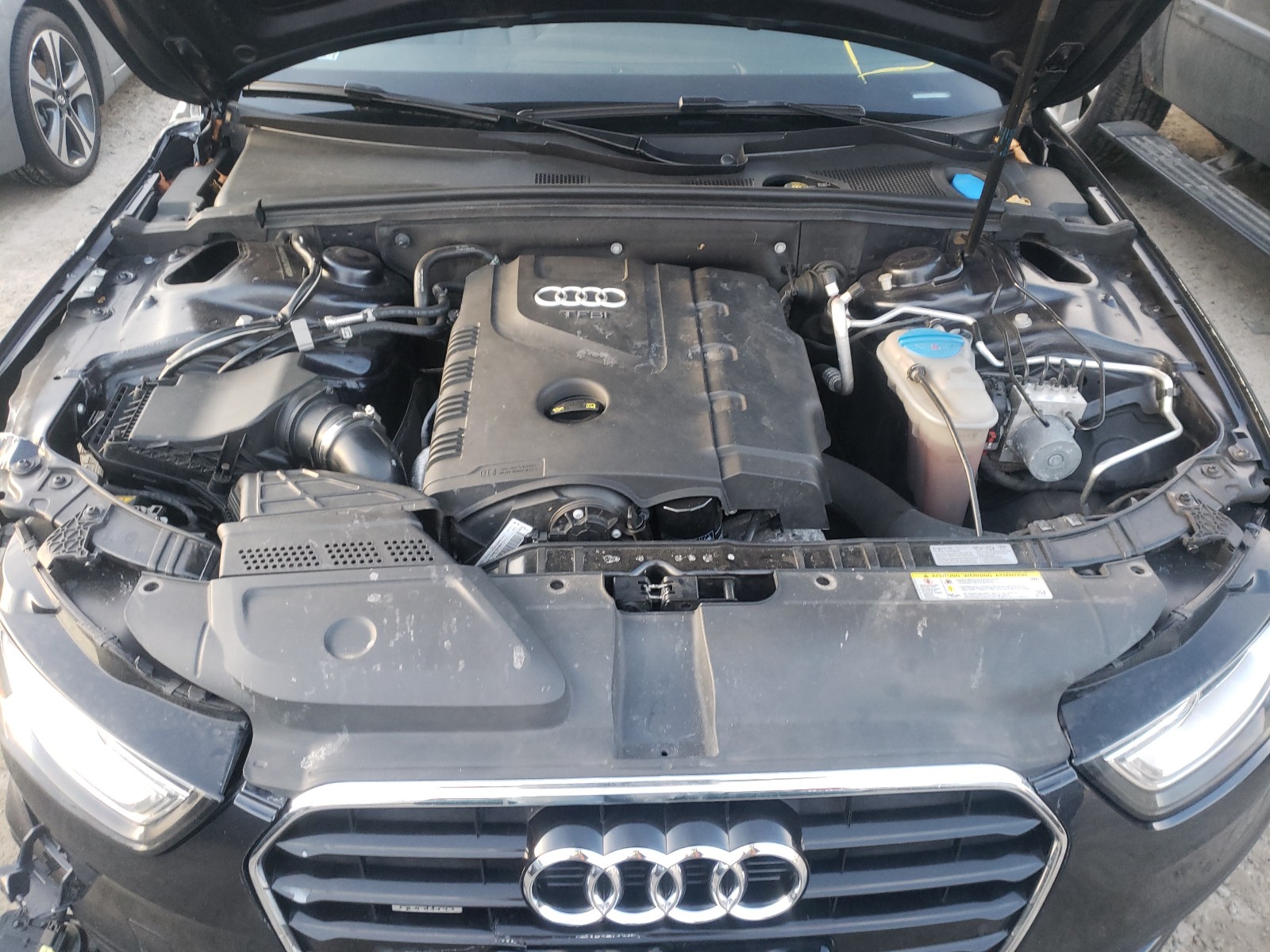 Photo 6 VIN: WAUFFAFL2FN019030 - AUDI A4 PREMIUM 