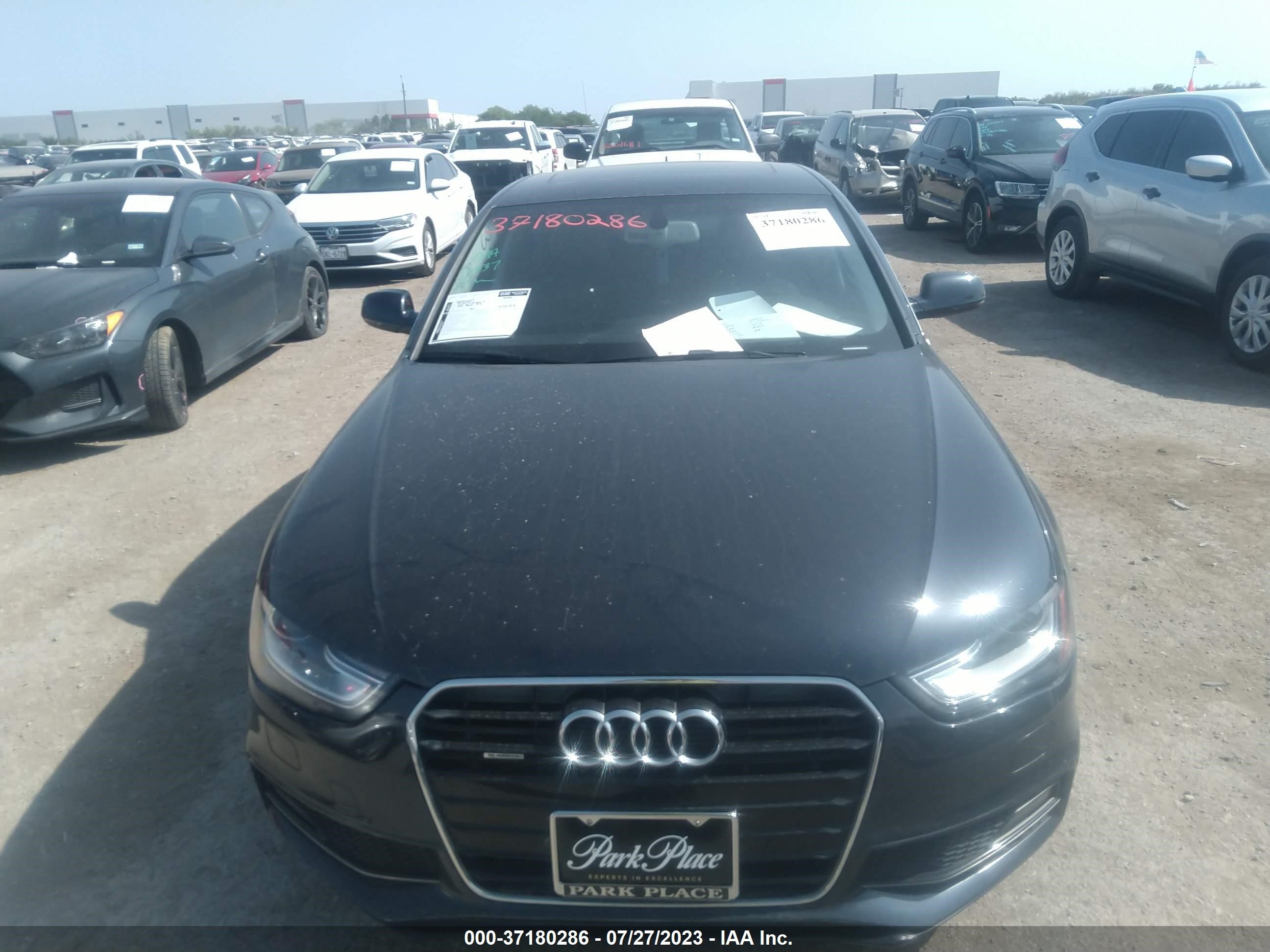 Photo 11 VIN: WAUFFAFL2GN011852 - AUDI A4 