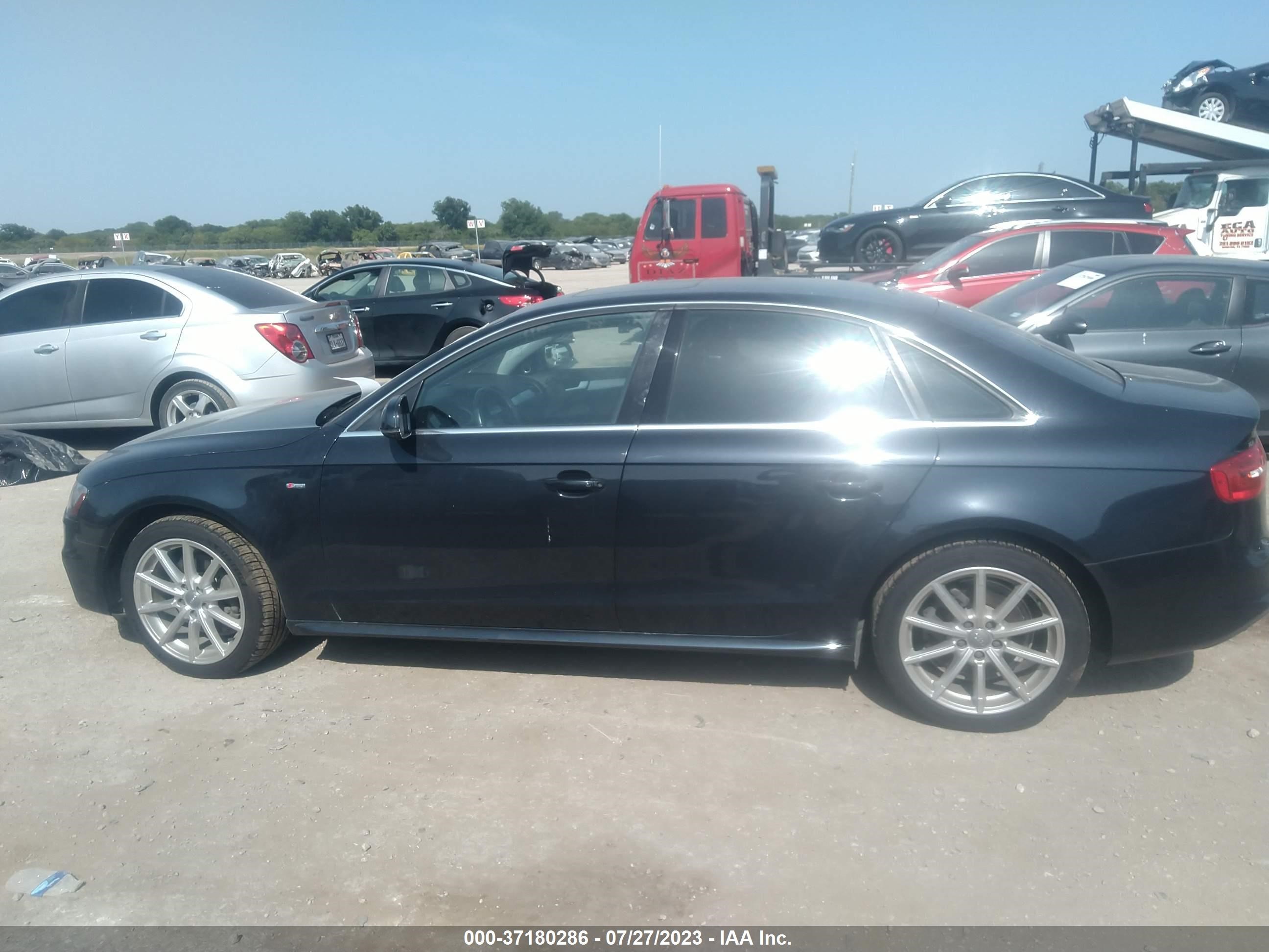 Photo 13 VIN: WAUFFAFL2GN011852 - AUDI A4 