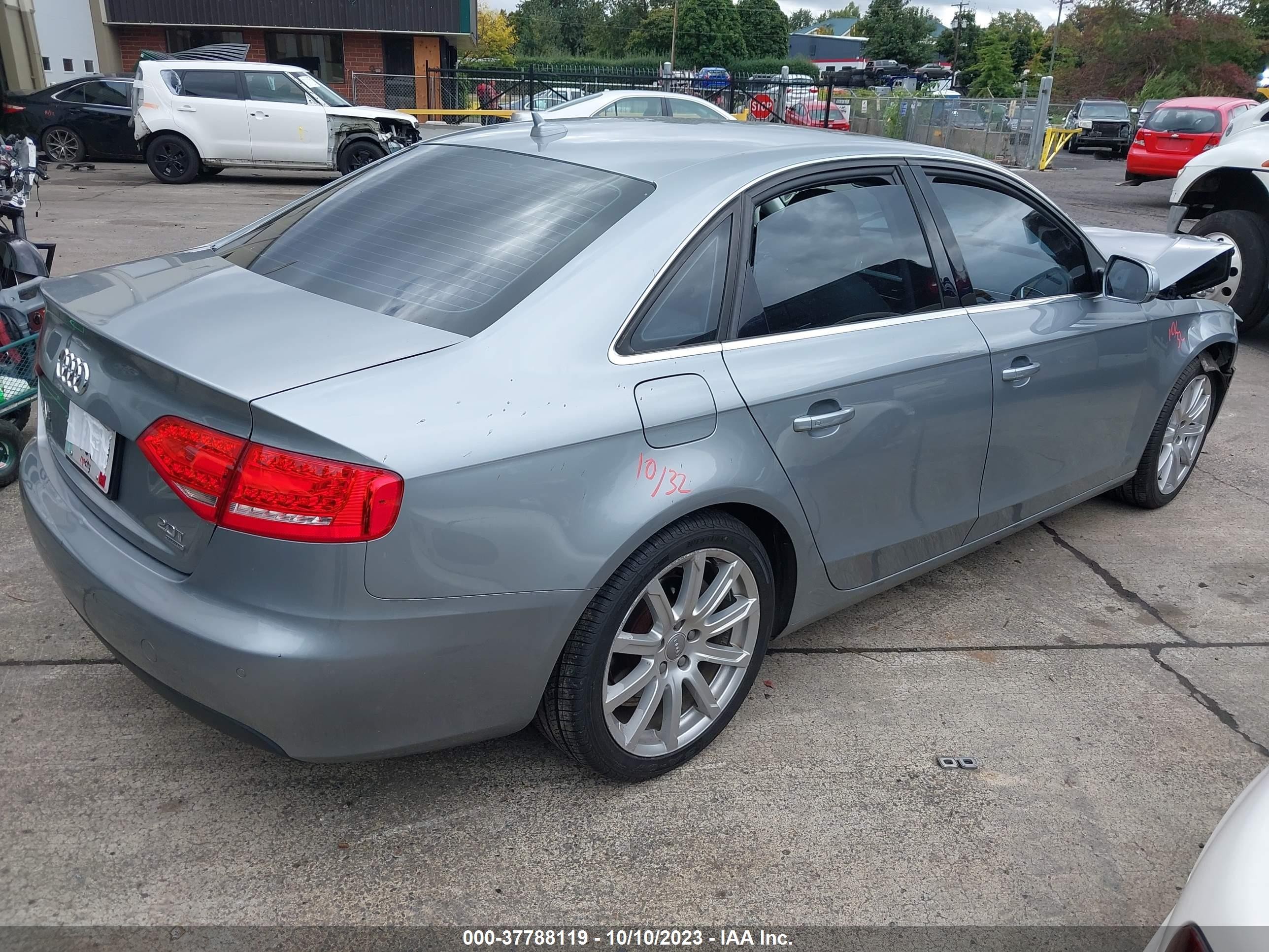 Photo 3 VIN: WAUFFAFL3BN047462 - AUDI A4 