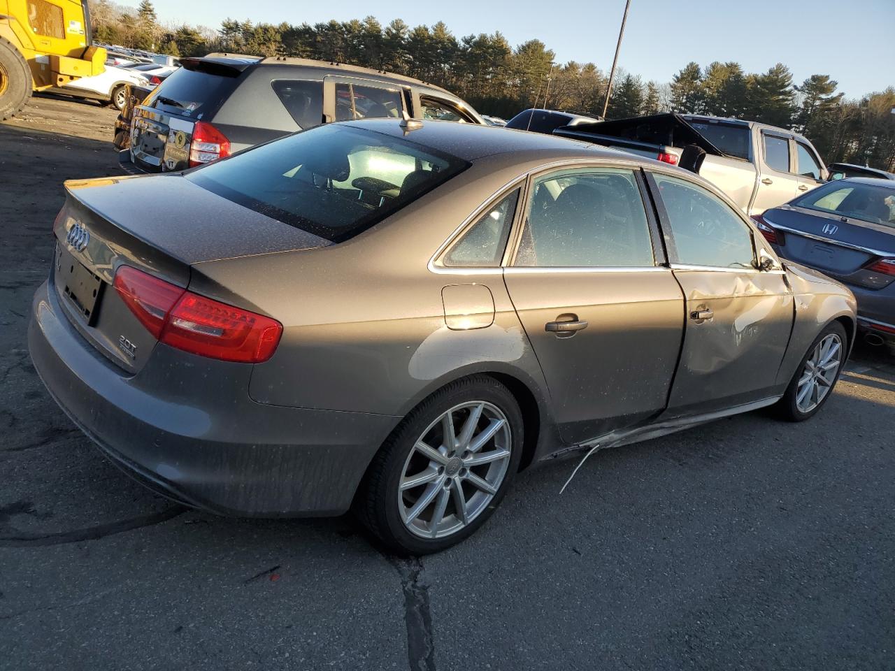 Photo 2 VIN: WAUFFAFL3FN028643 - AUDI A4 