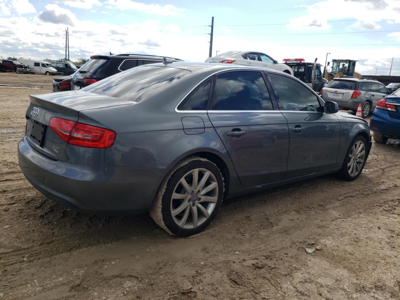 Photo 2 VIN: WAUFFAFL6DN030335 - AUDI A4 