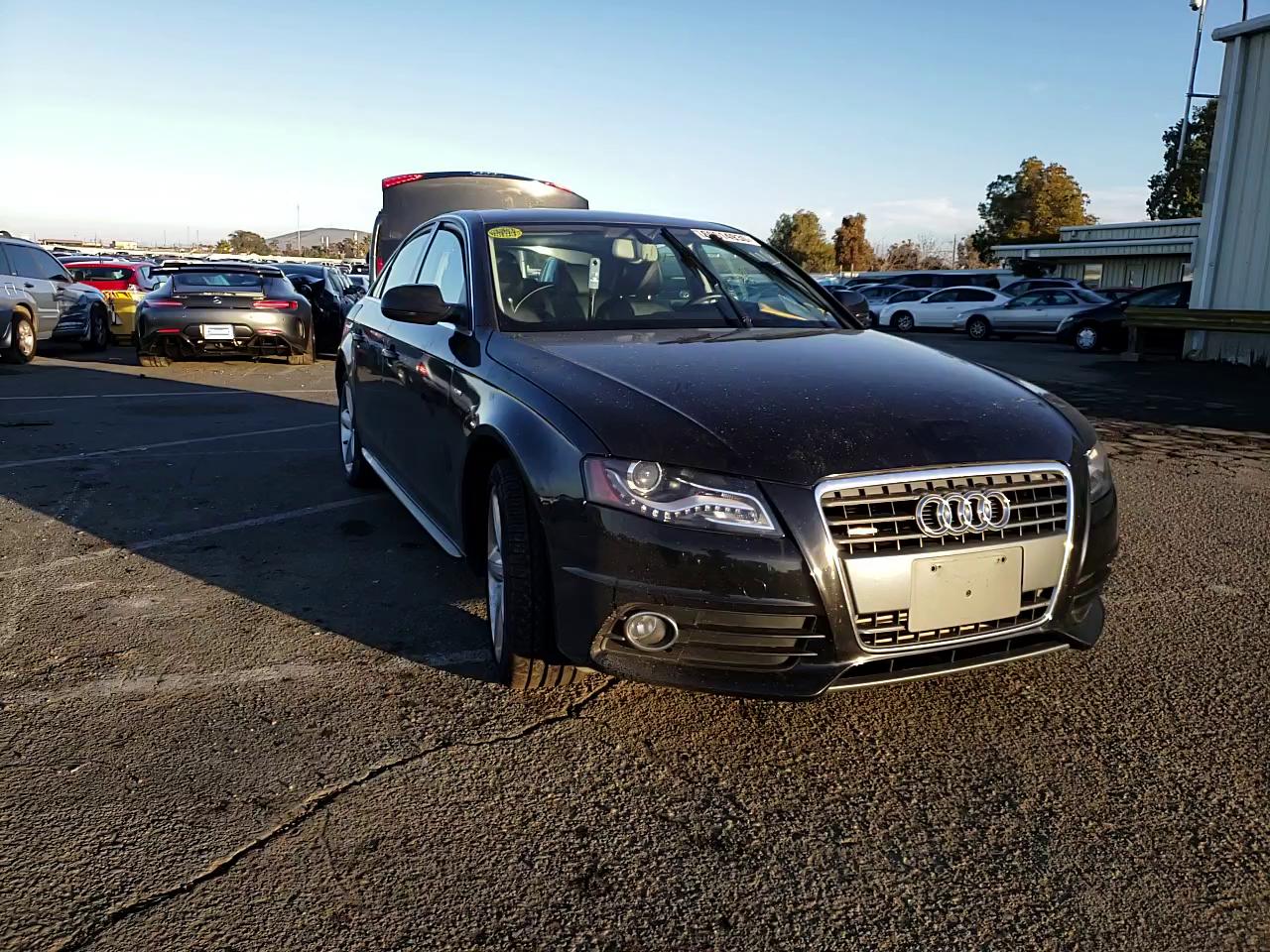 Photo 10 VIN: WAUFFAFL7CA094163 - AUDI A4 PREMIUM 