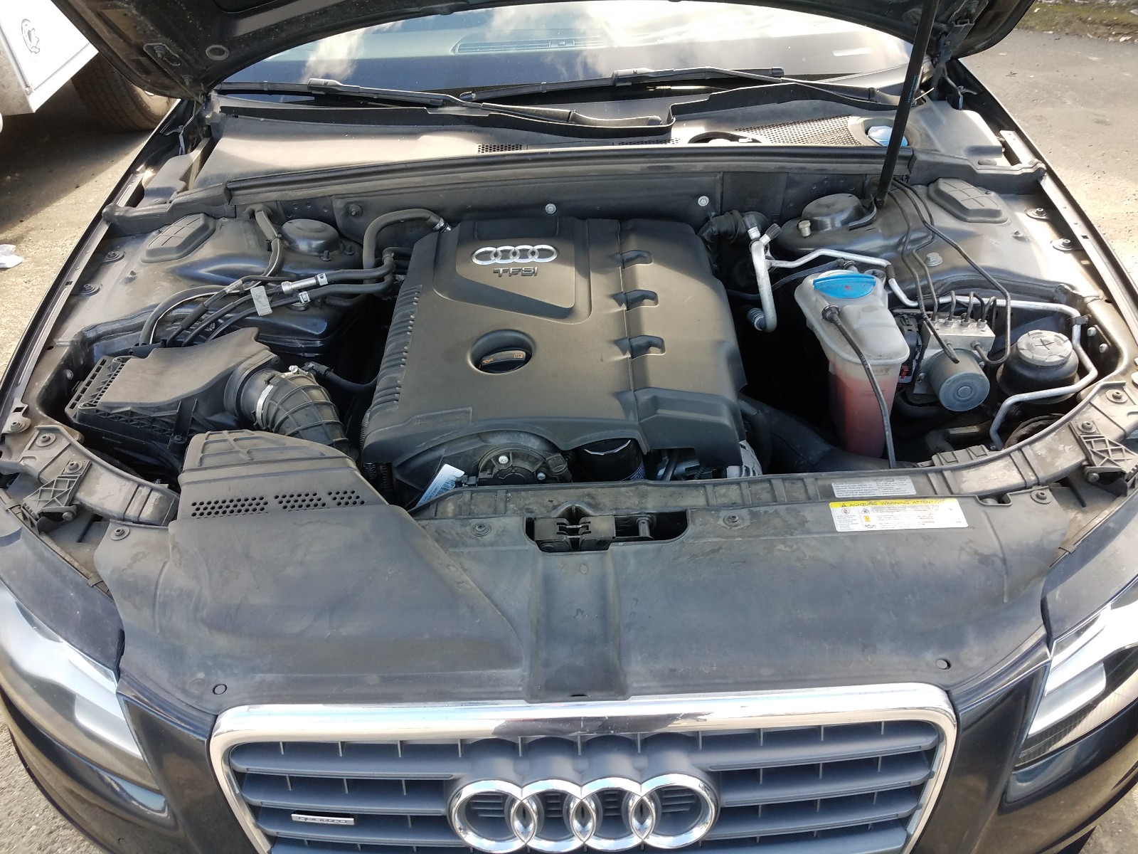 Photo 6 VIN: WAUFFAFL7CA118655 - AUDI A4 