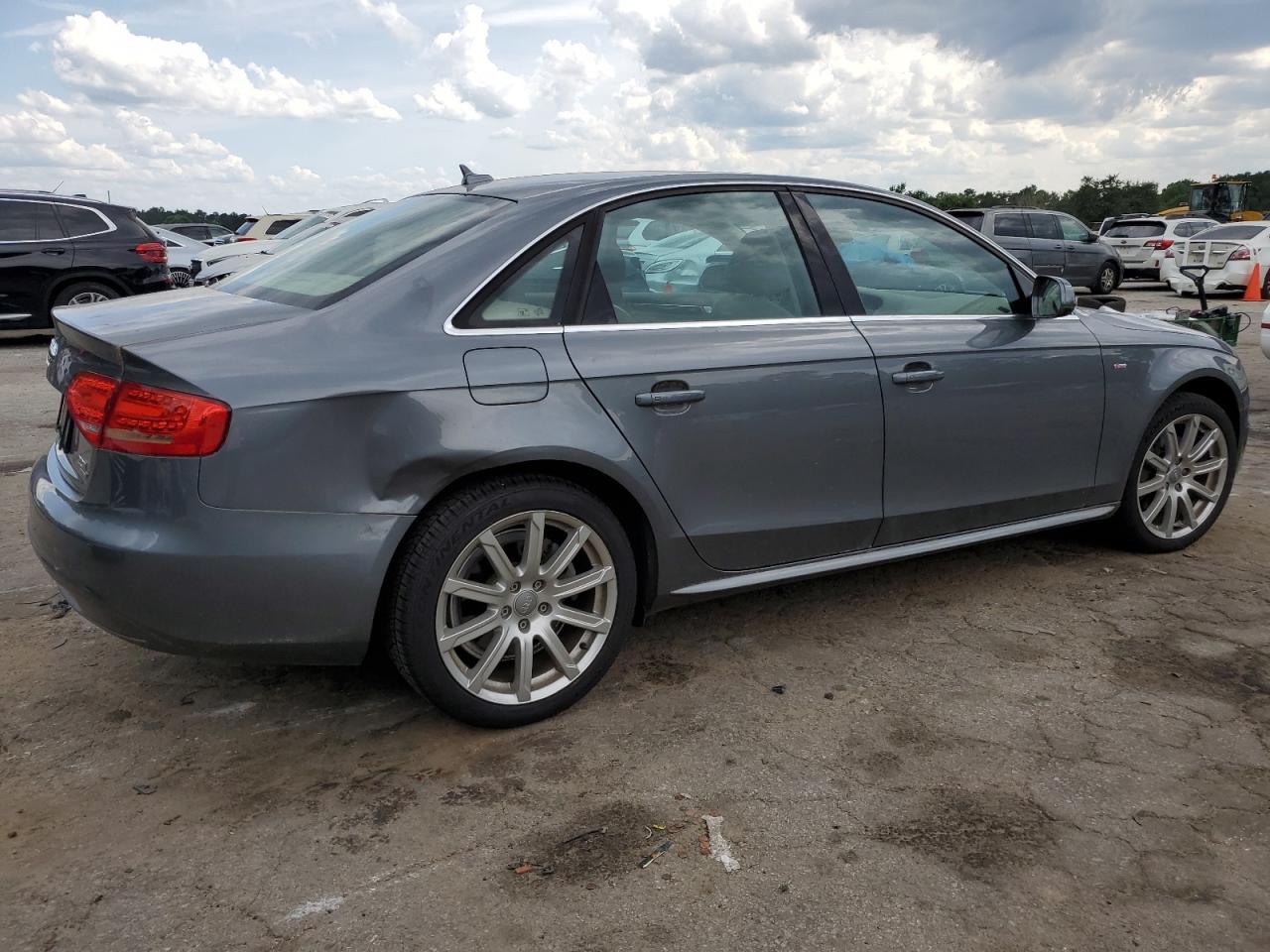 Photo 2 VIN: WAUFFAFL7CA120552 - AUDI A4 