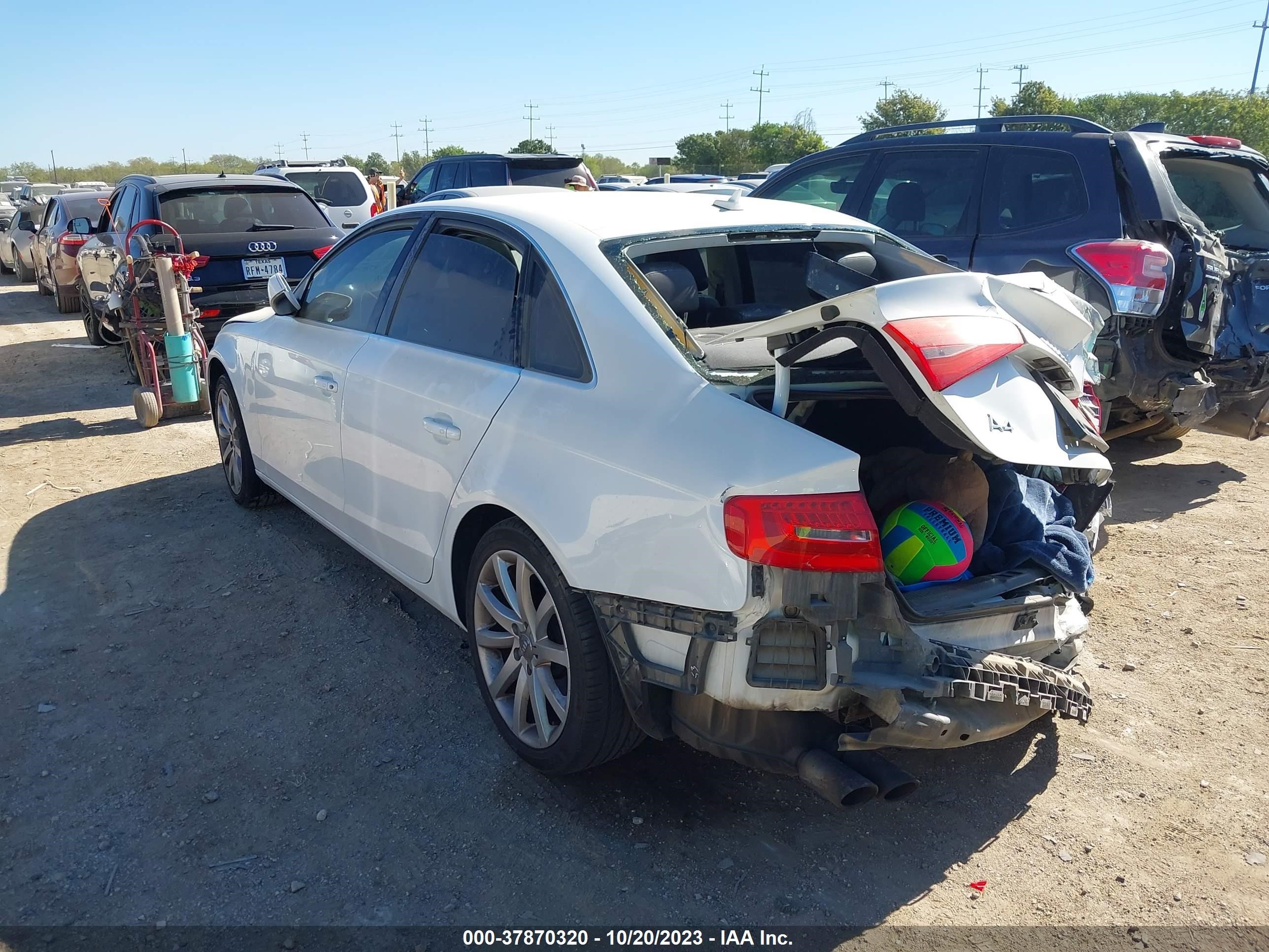 Photo 2 VIN: WAUFFAFL7DN034314 - AUDI A4 