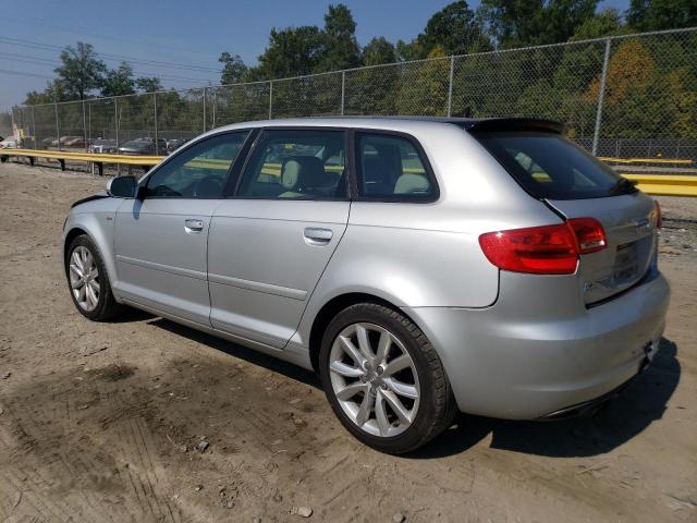 Photo 1 VIN: WAUFFAFM1BA050375 - AUDI A3 PREMIUM 