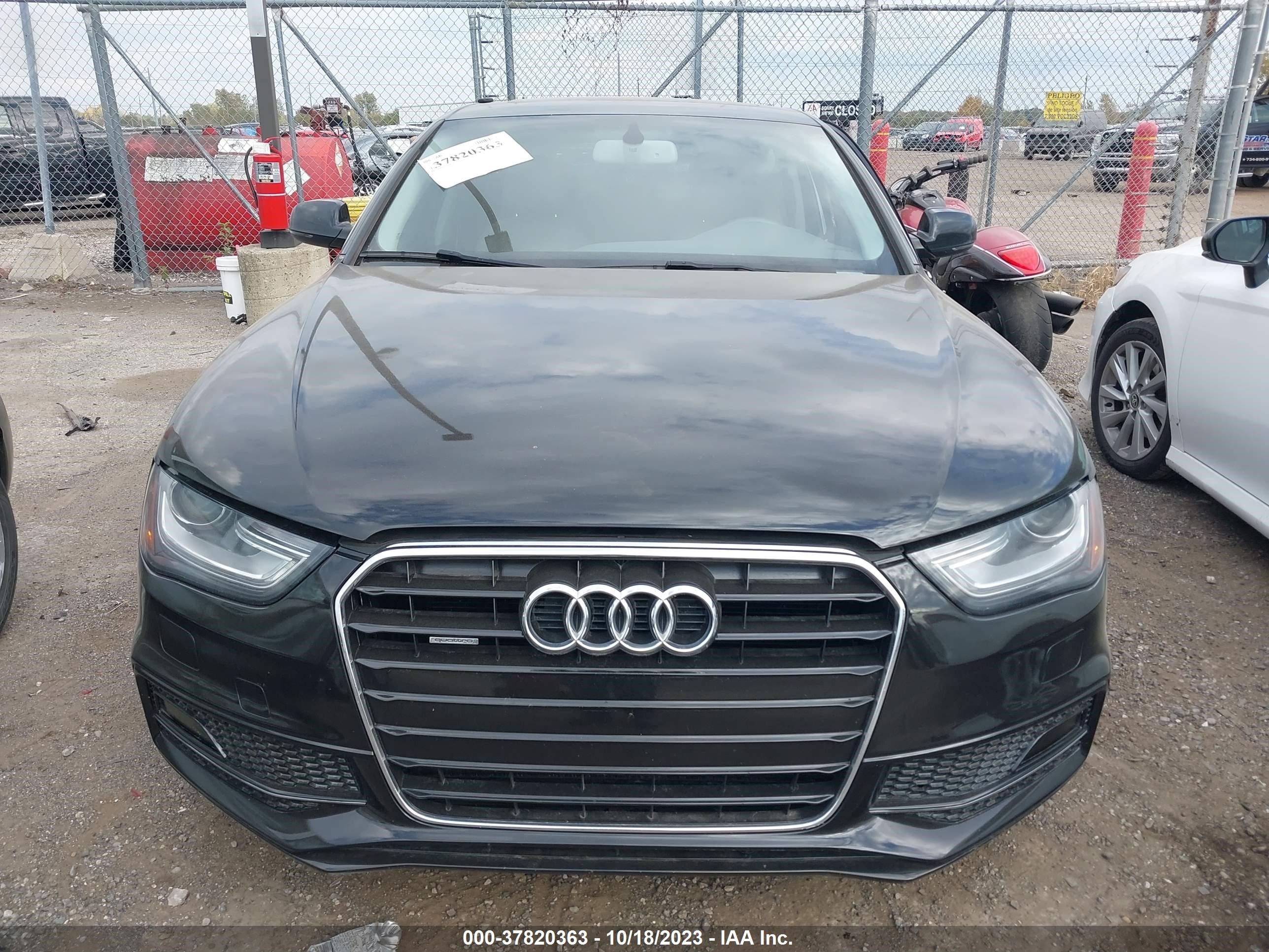 Photo 11 VIN: WAUFFBFL8FN040230 - AUDI A4 