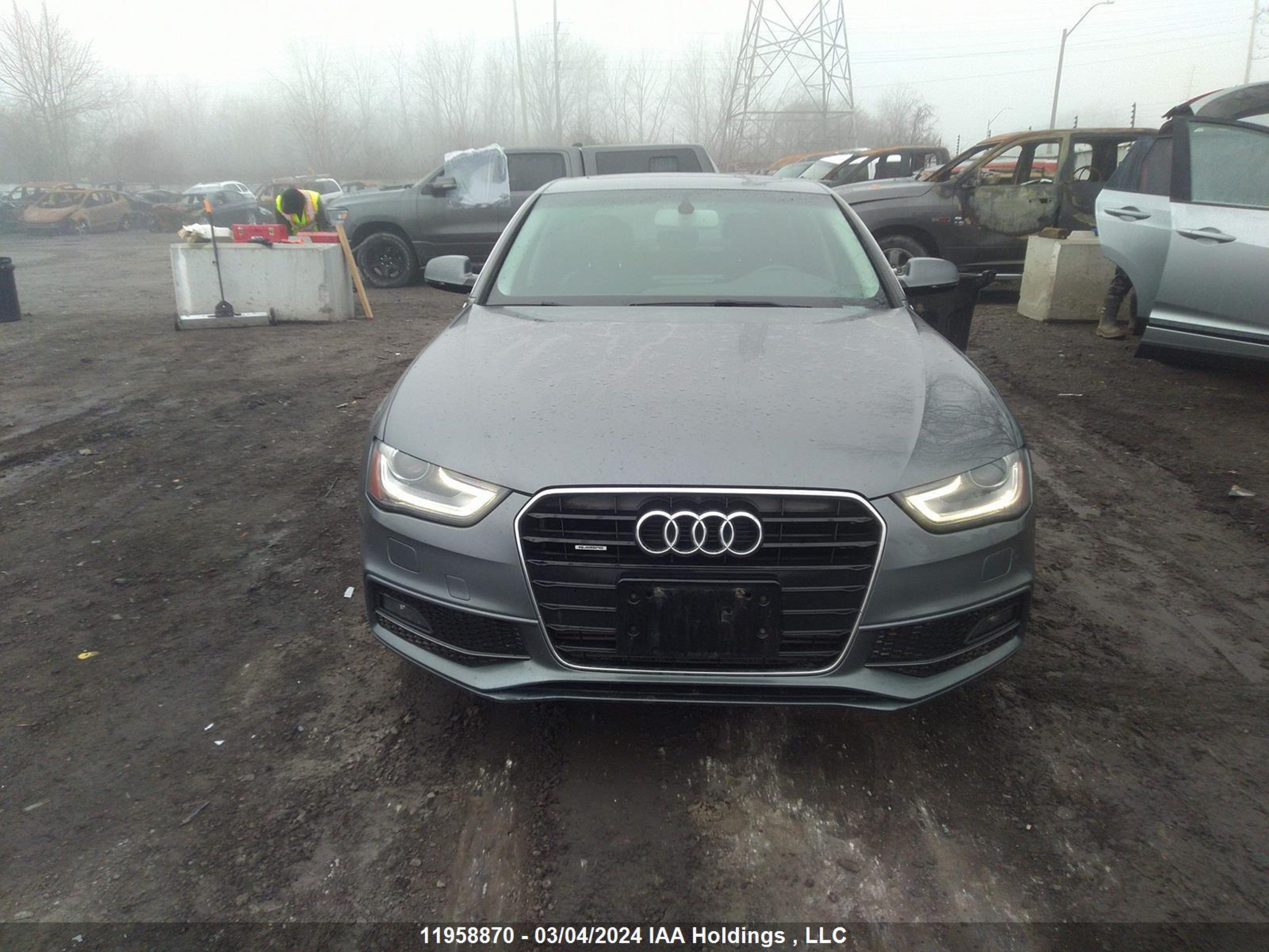 Photo 11 VIN: WAUFFCFL4FN028775 - AUDI A4 