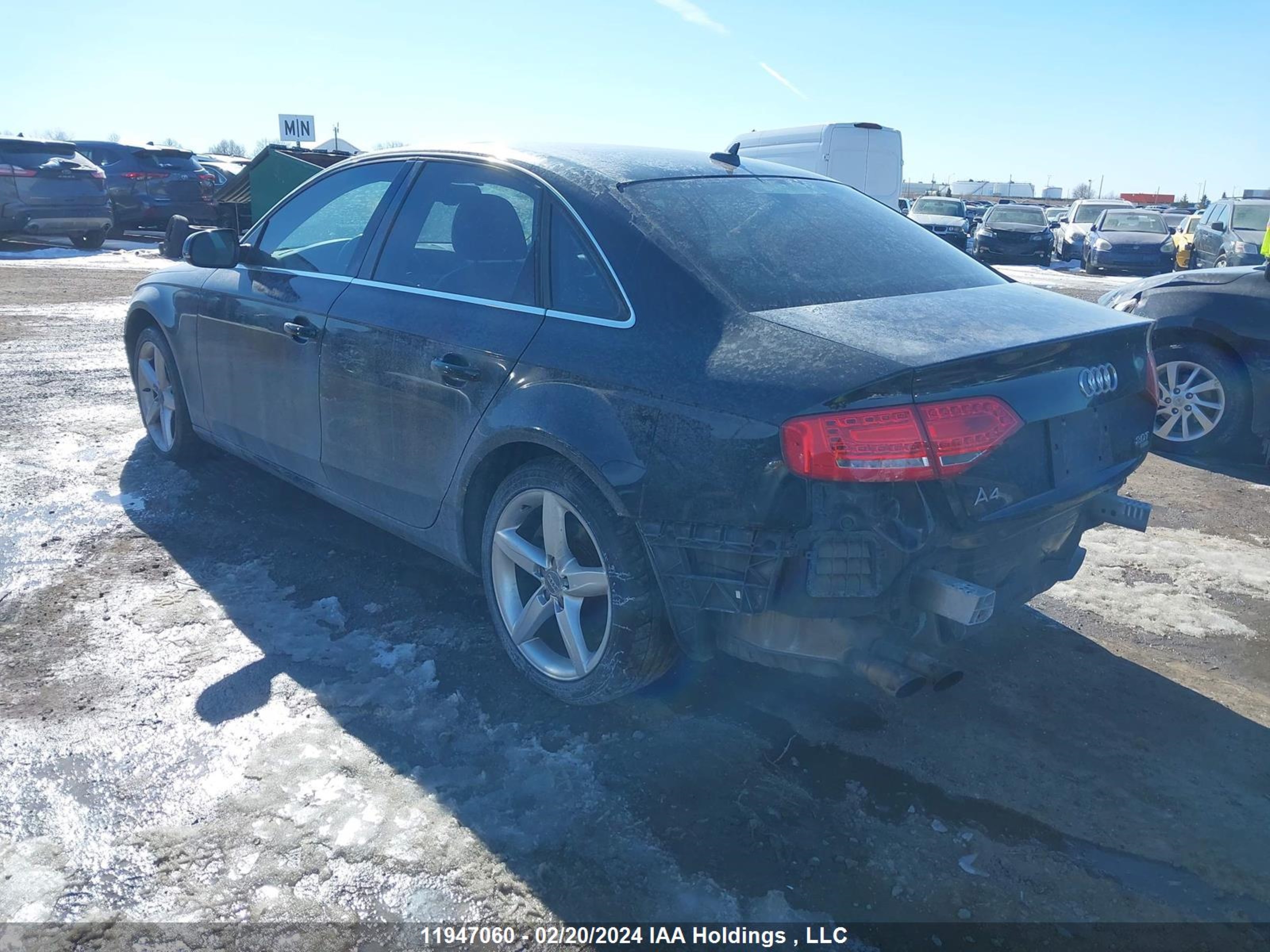 Photo 2 VIN: WAUFFCFL9AN024794 - AUDI A4 