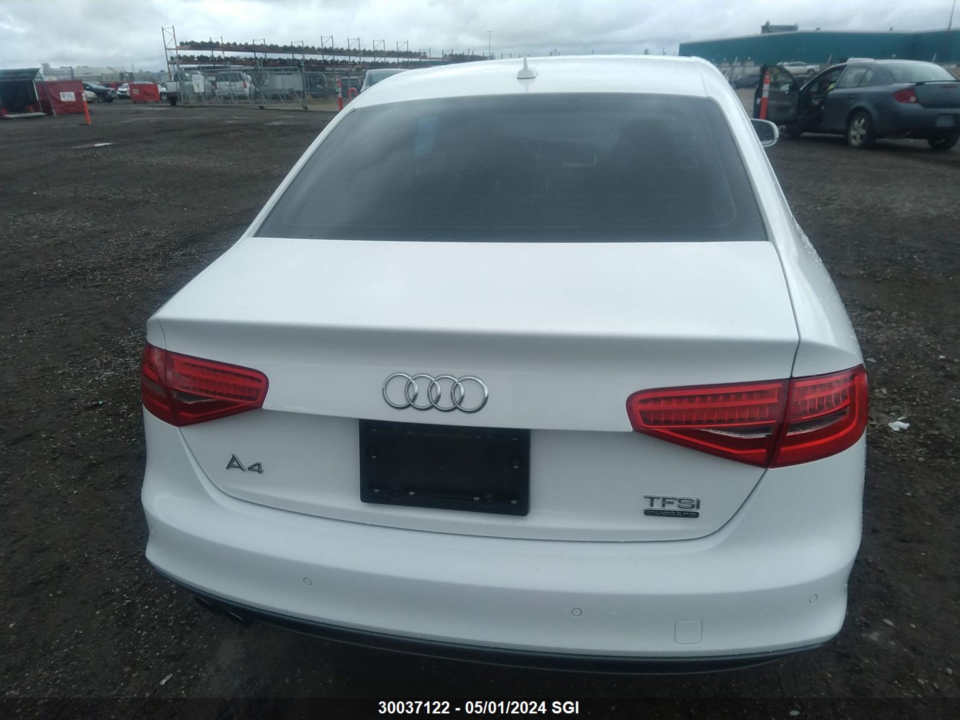 Photo 16 VIN: WAUFFCFL9FN038850 - AUDI A4 