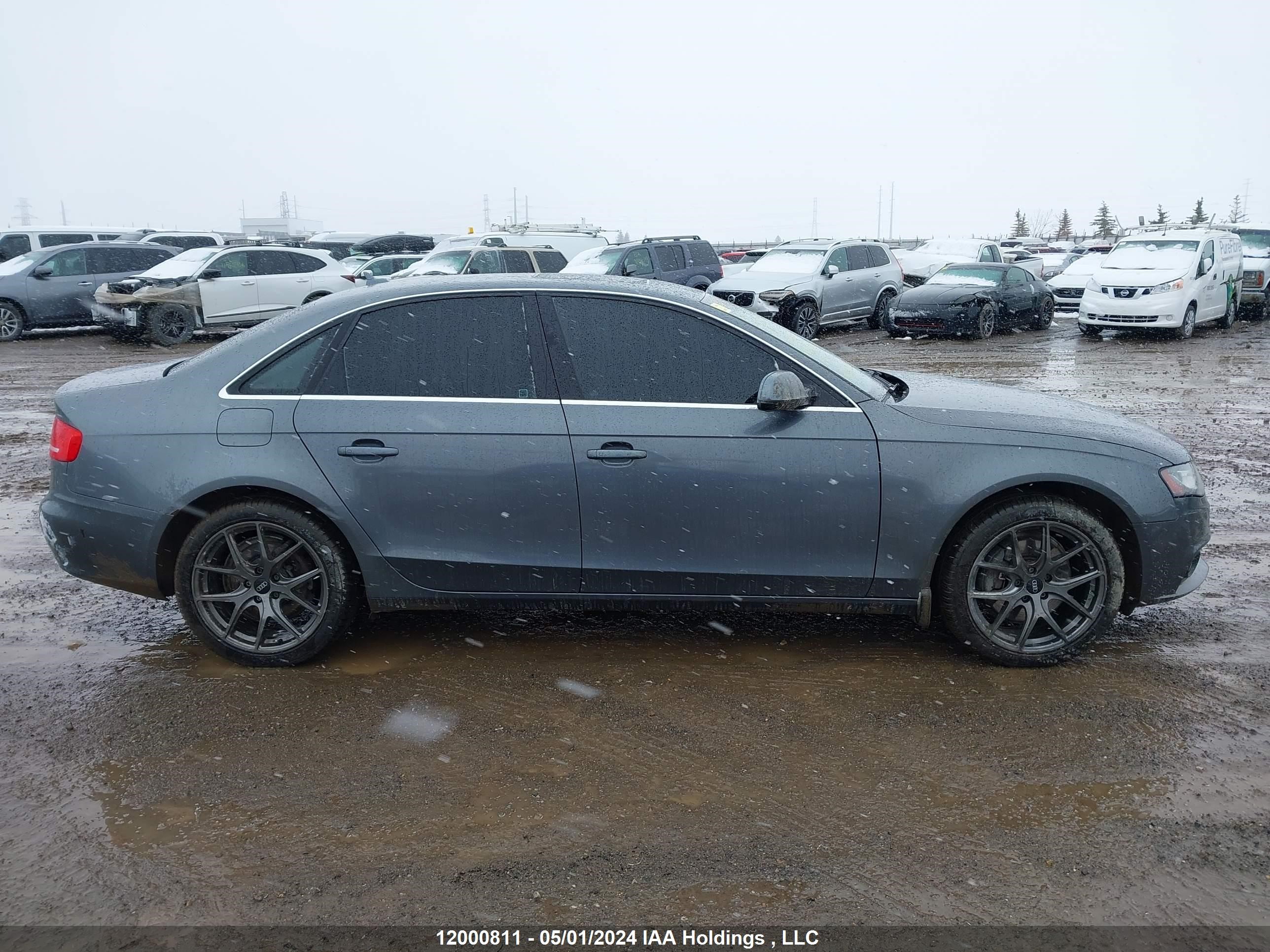 Photo 12 VIN: WAUFFCFLXCN008414 - AUDI A4 