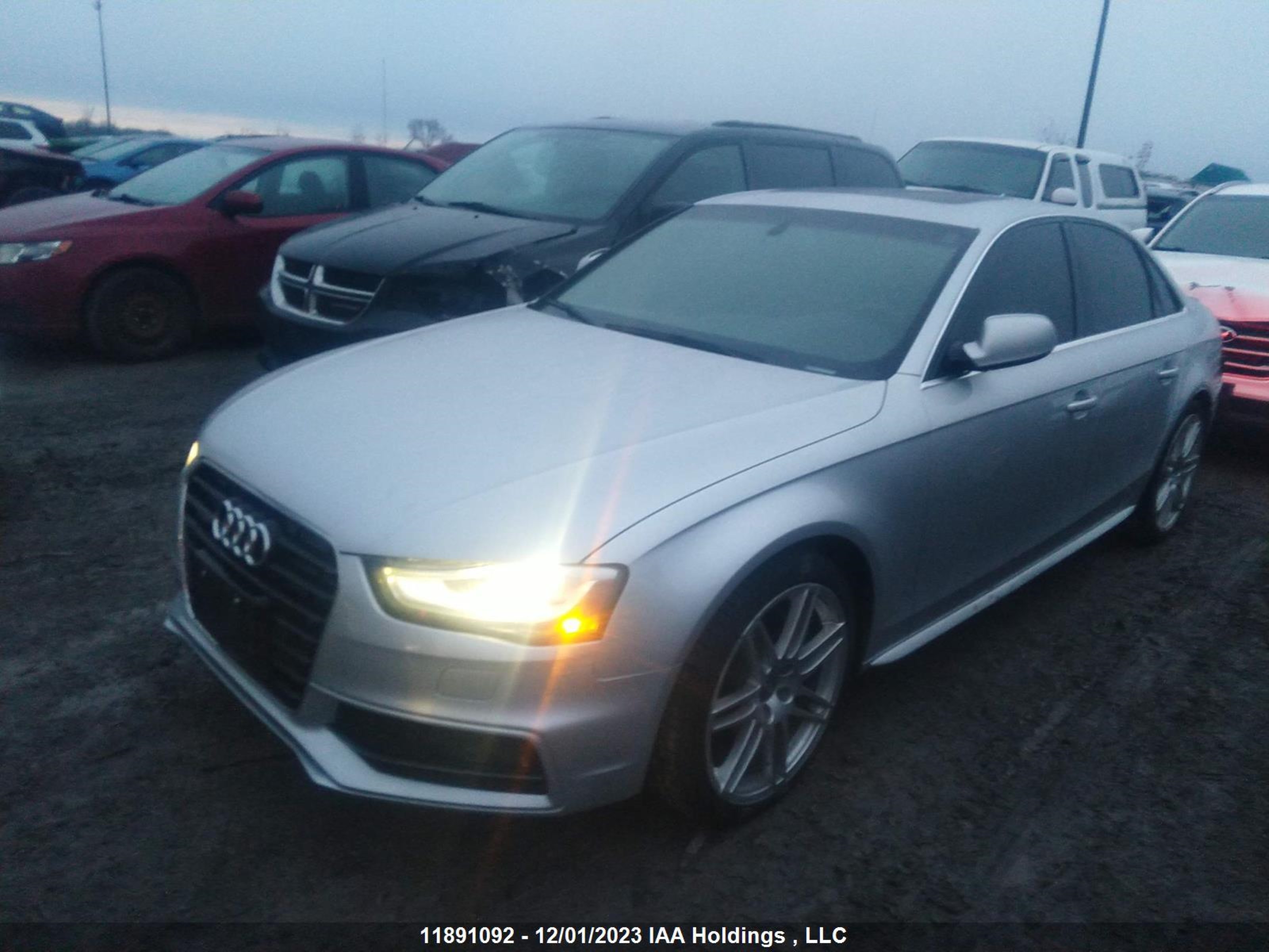 Photo 1 VIN: WAUFFCFLXDA173081 - AUDI A4 