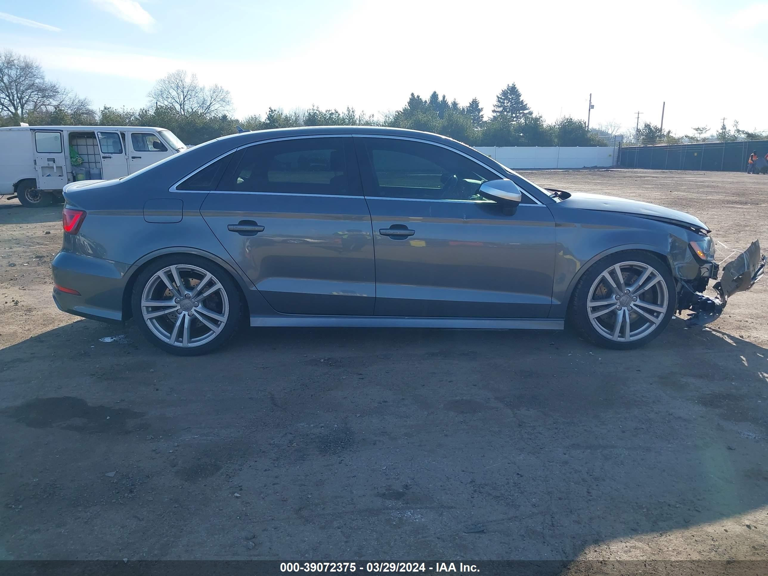 Photo 12 VIN: WAUFFGFF0F1068862 - AUDI S3 