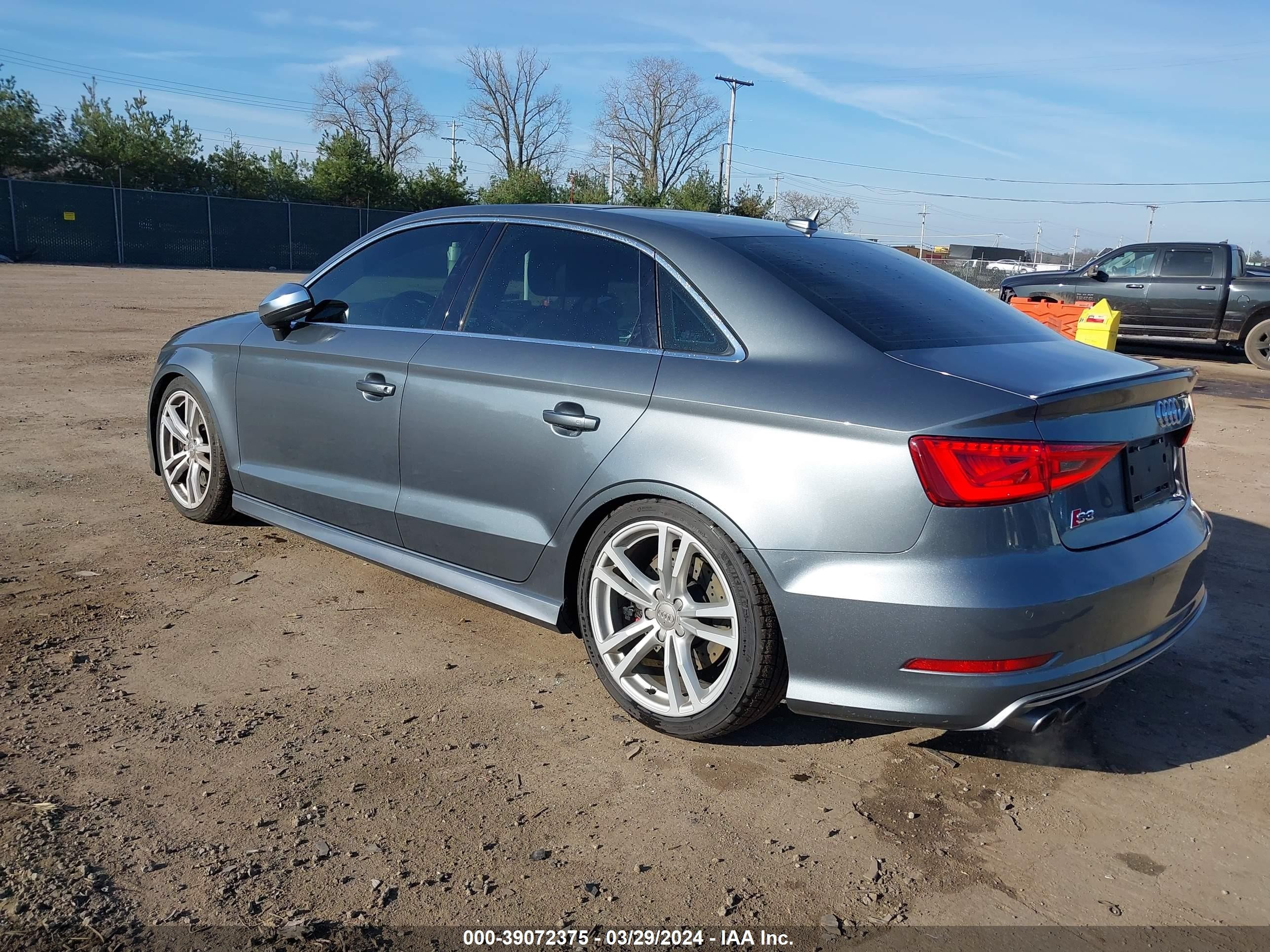 Photo 2 VIN: WAUFFGFF0F1068862 - AUDI S3 