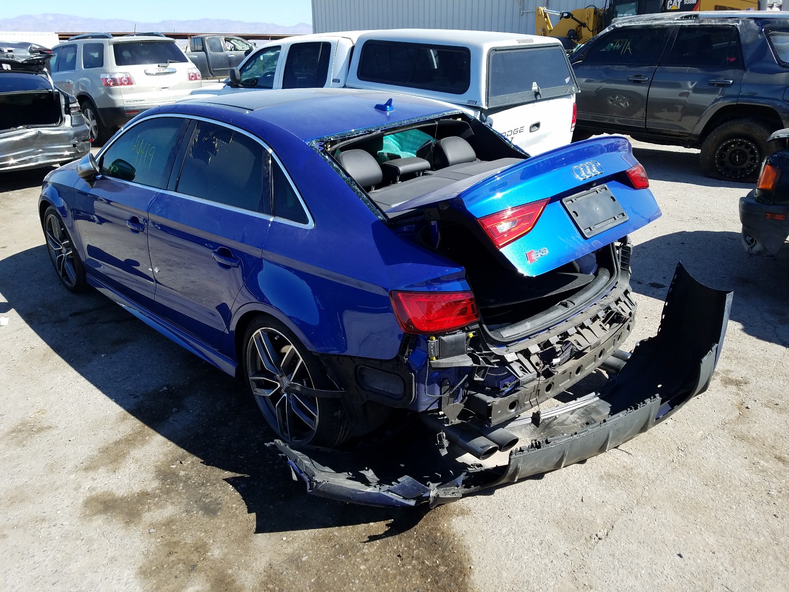 Photo 2 VIN: WAUFFGFF7F1109150 - AUDI S3 PRESTIG 