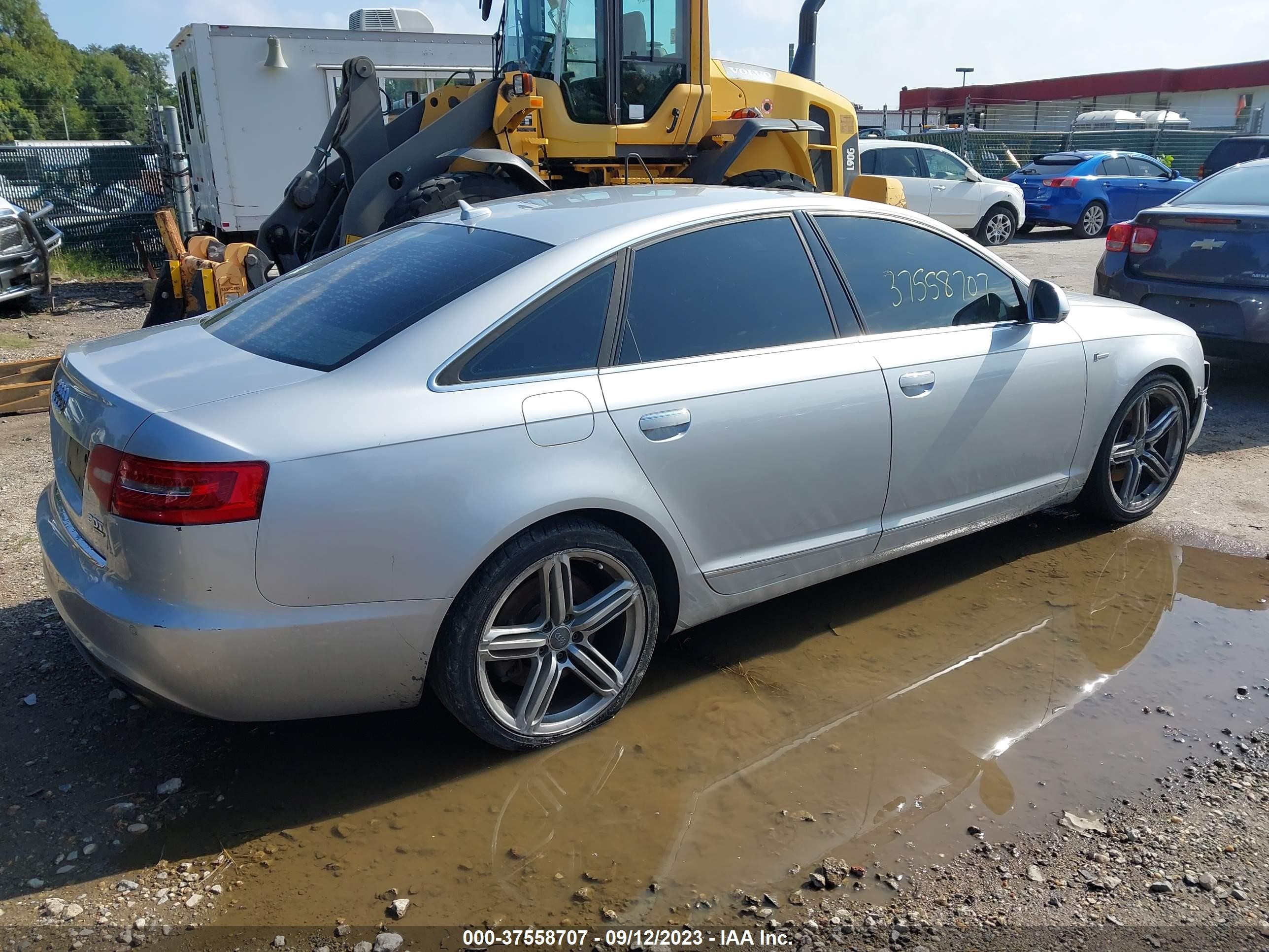 Photo 3 VIN: WAUFGAFB0BN056950 - AUDI A6 