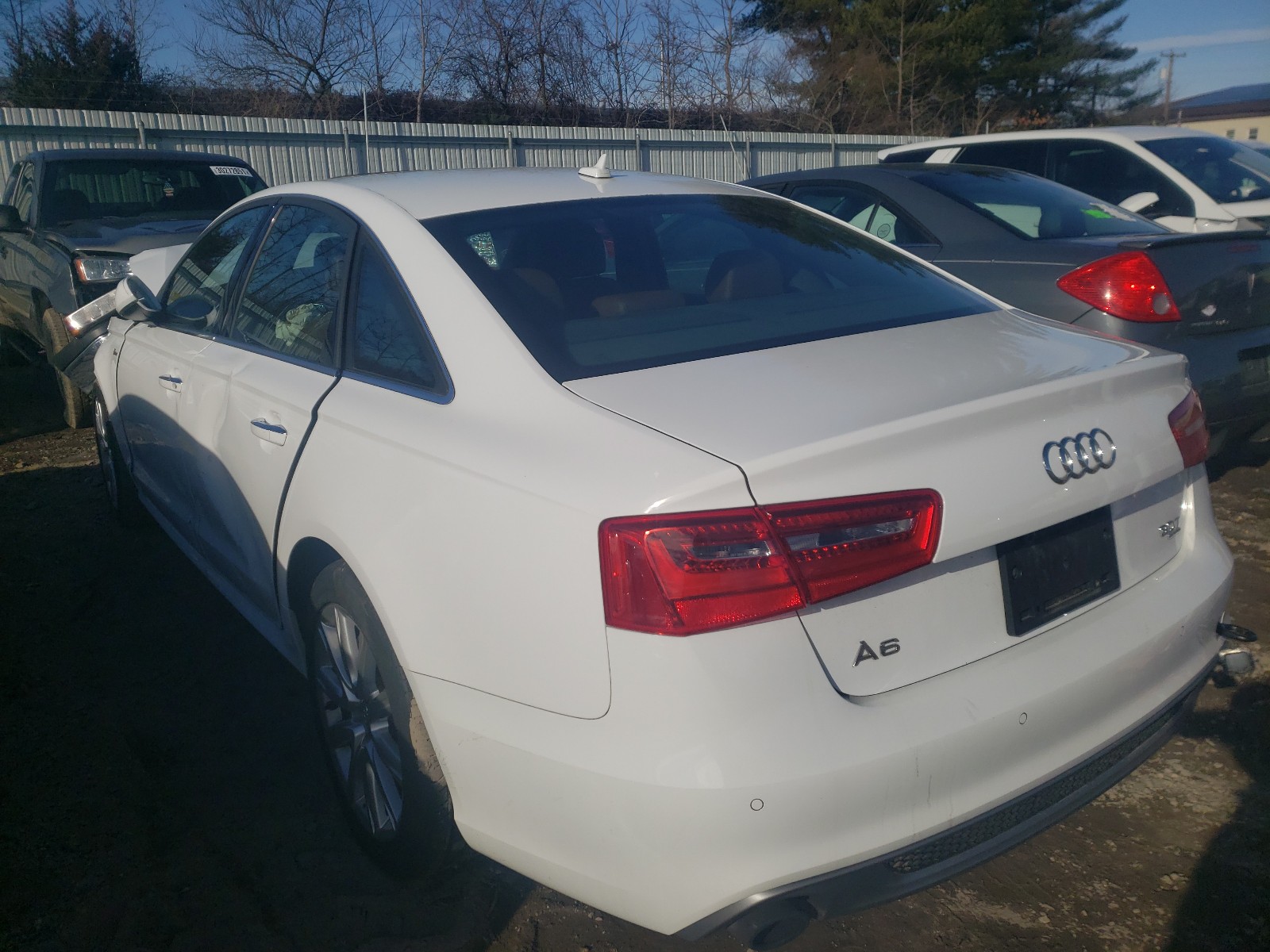 Photo 2 VIN: WAUFGAFC1FN010896 - AUDI A6 