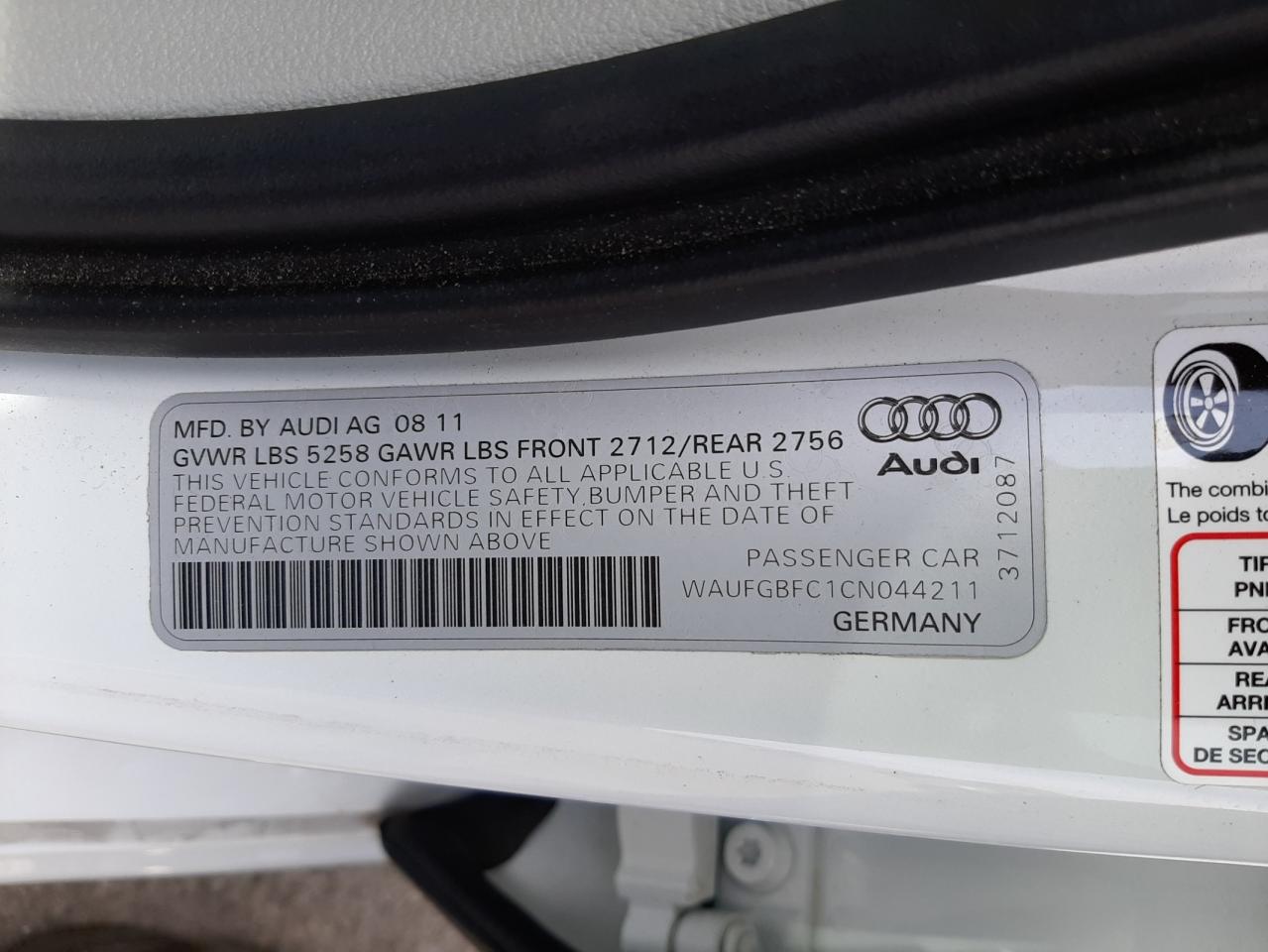 Photo 11 VIN: WAUFGBFC1CN044211 - AUDI A6 