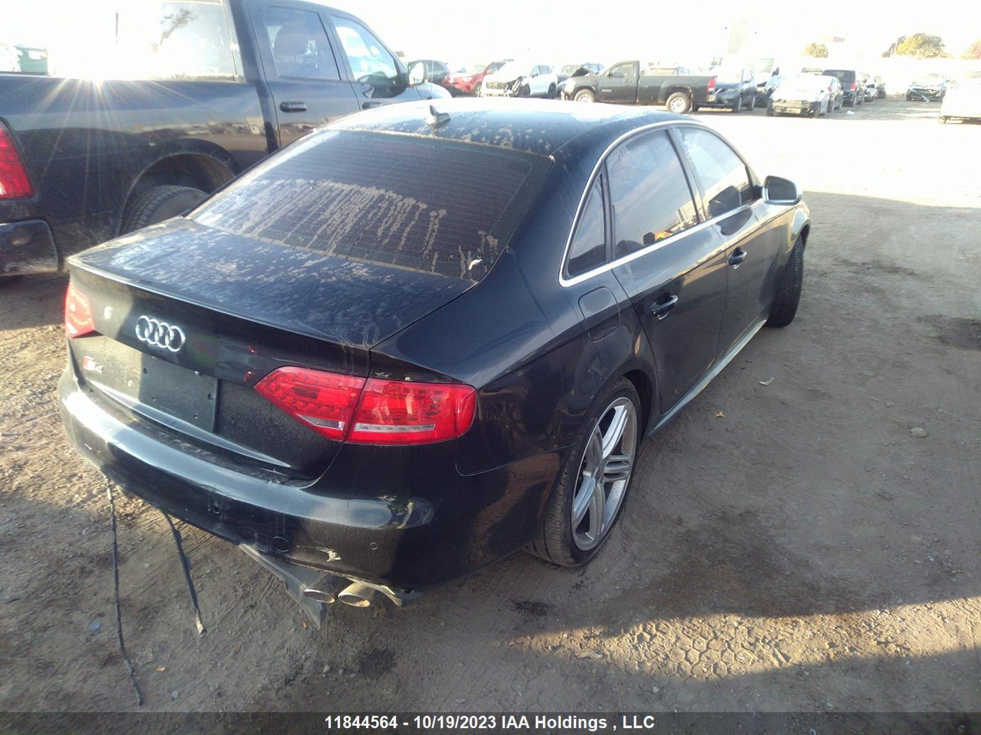 Photo 3 VIN: WAUFGCFL0AA180887 - AUDI S4 