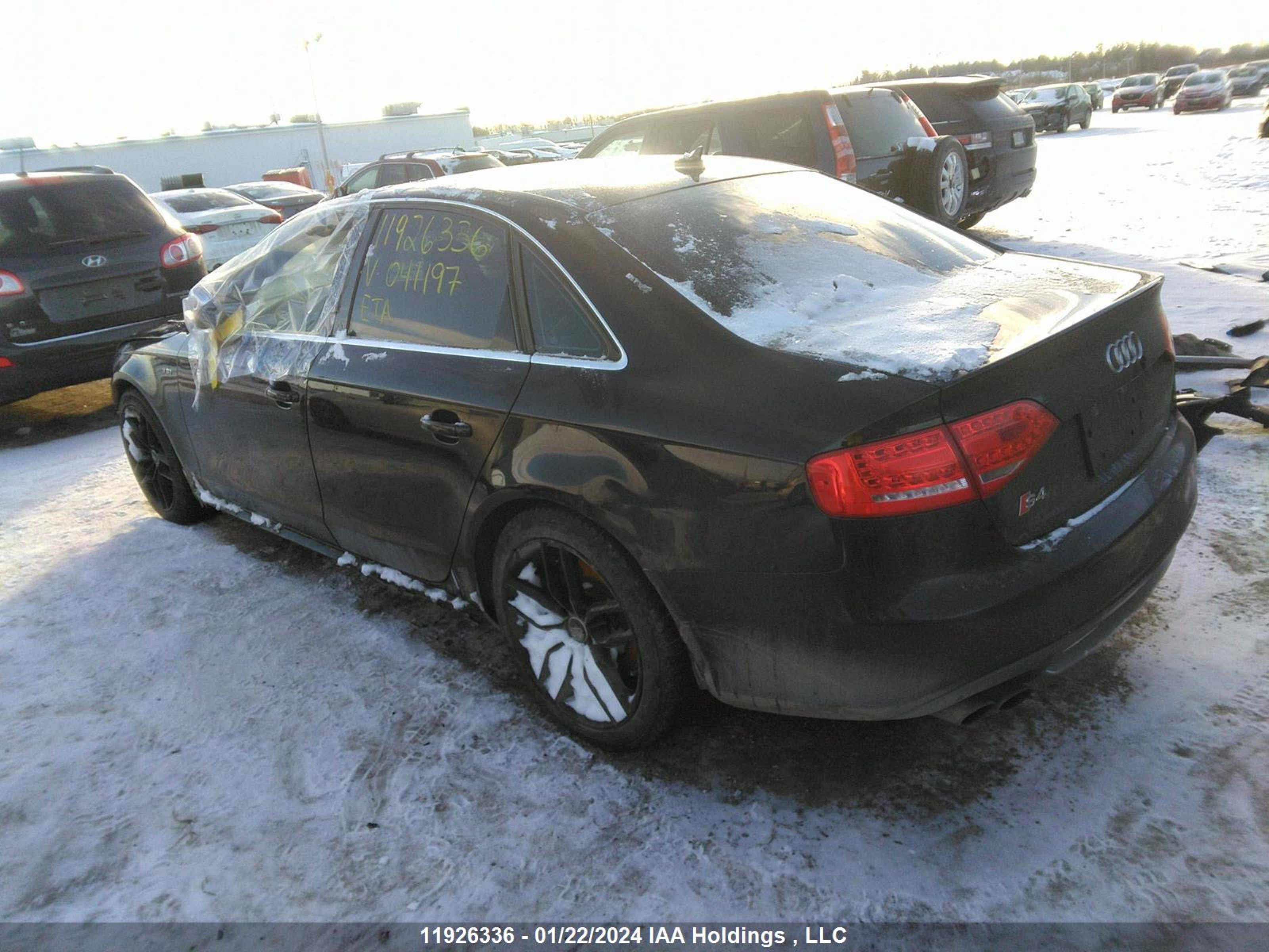 Photo 2 VIN: WAUFGCFL2BA041197 - AUDI S4 