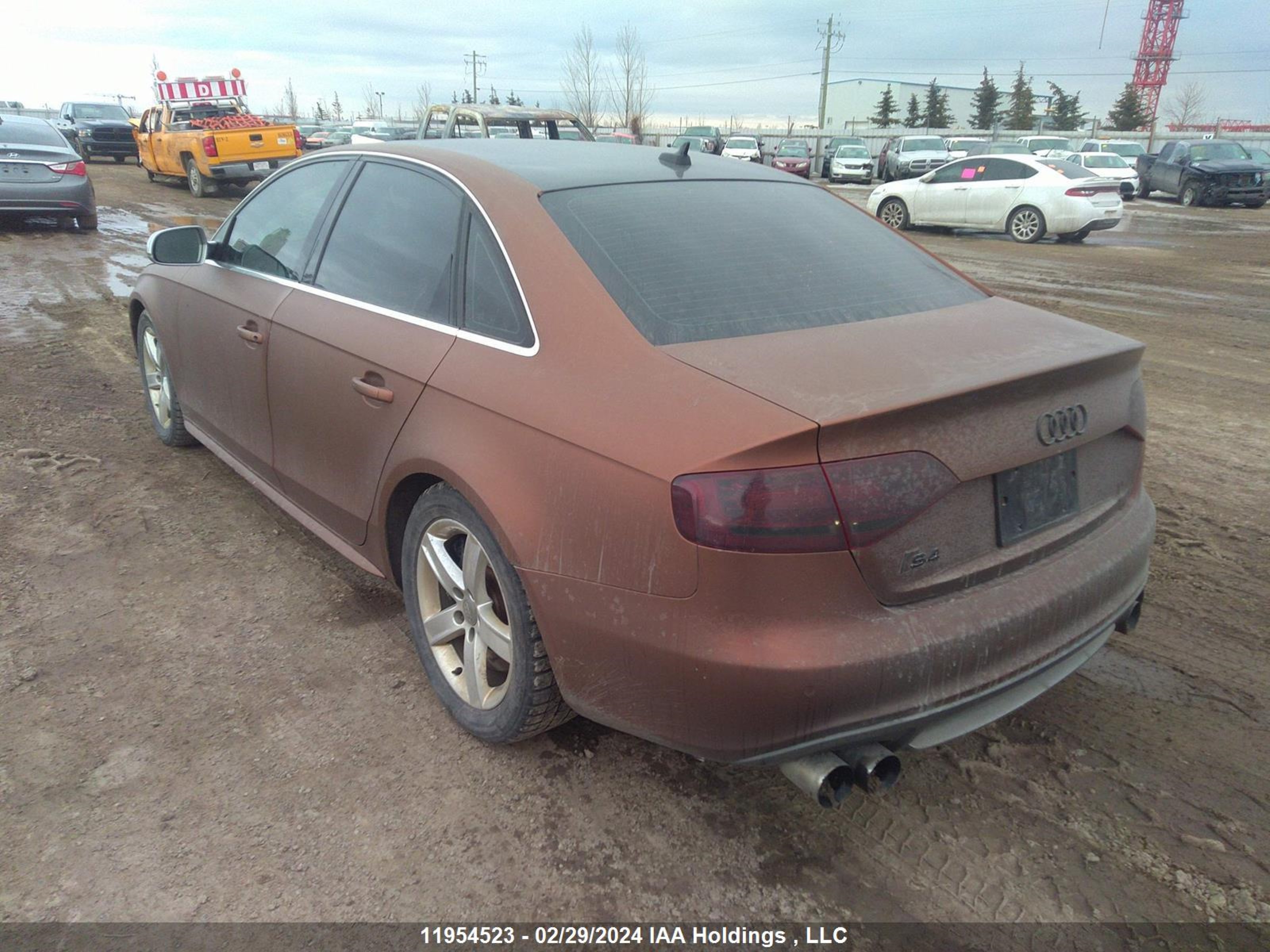 Photo 2 VIN: WAUFGCFL9BA003031 - AUDI S4 