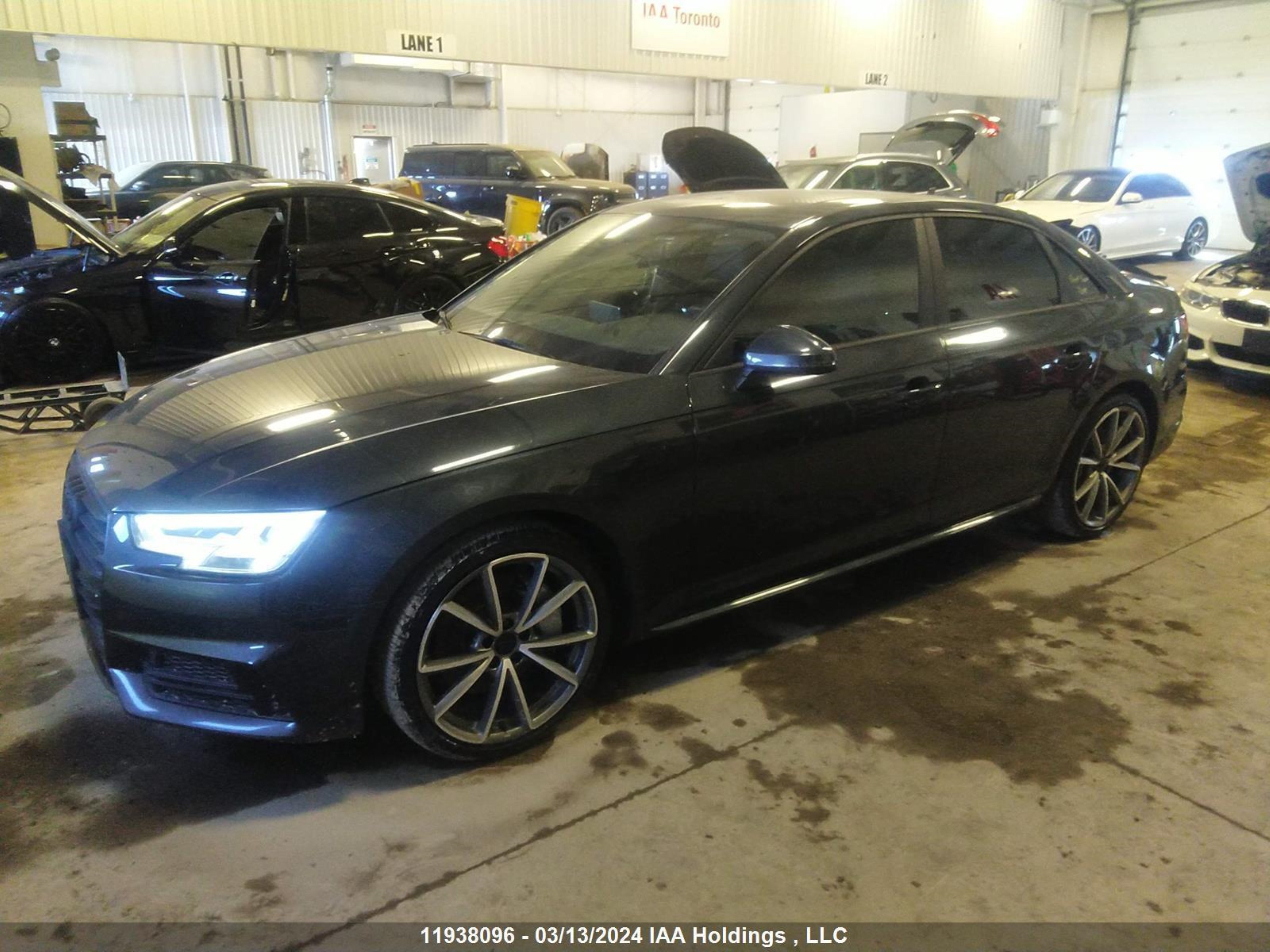 Photo 1 VIN: WAUFNAF44HA173440 - AUDI A4 