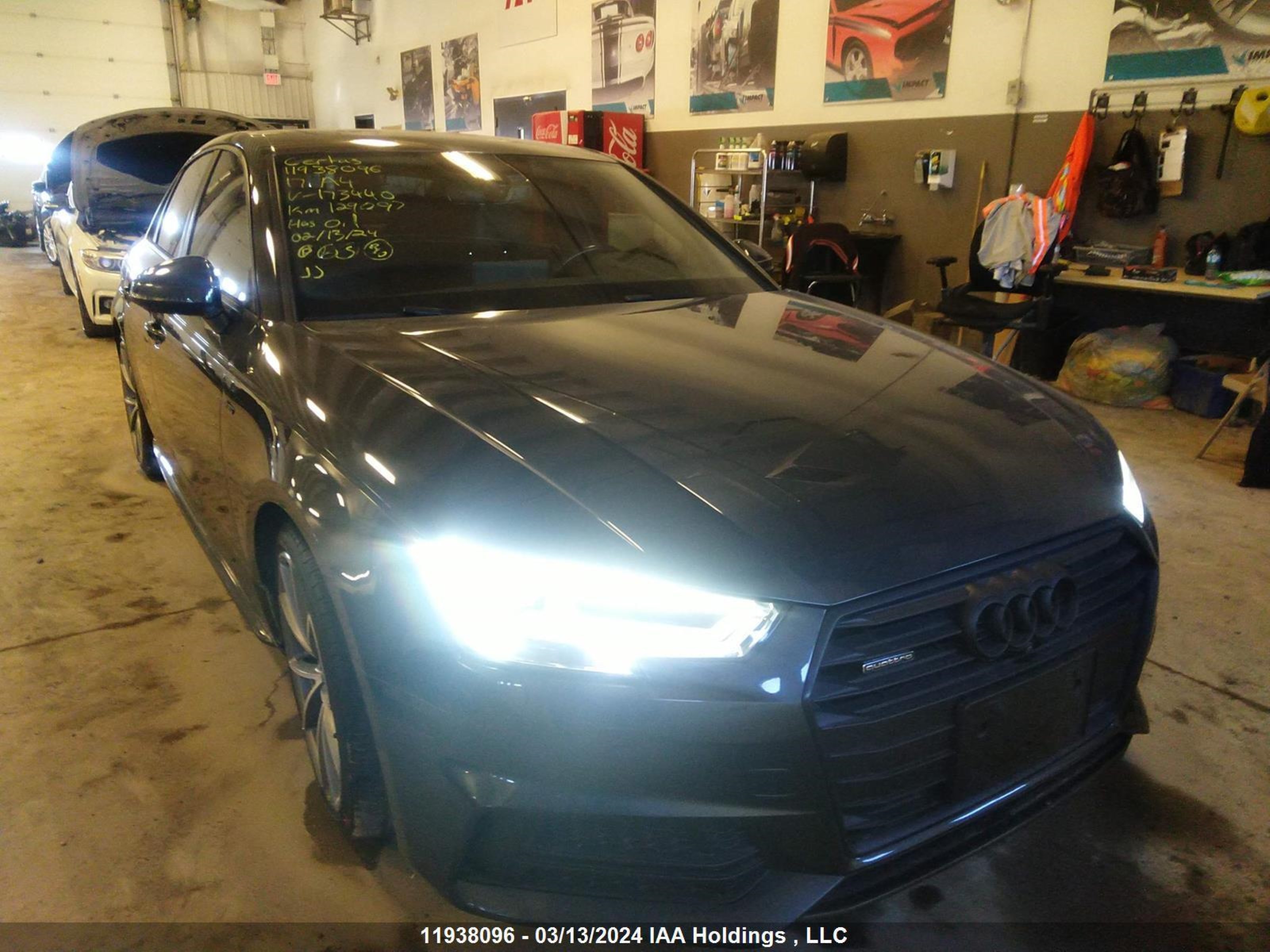 Photo 5 VIN: WAUFNAF44HA173440 - AUDI A4 