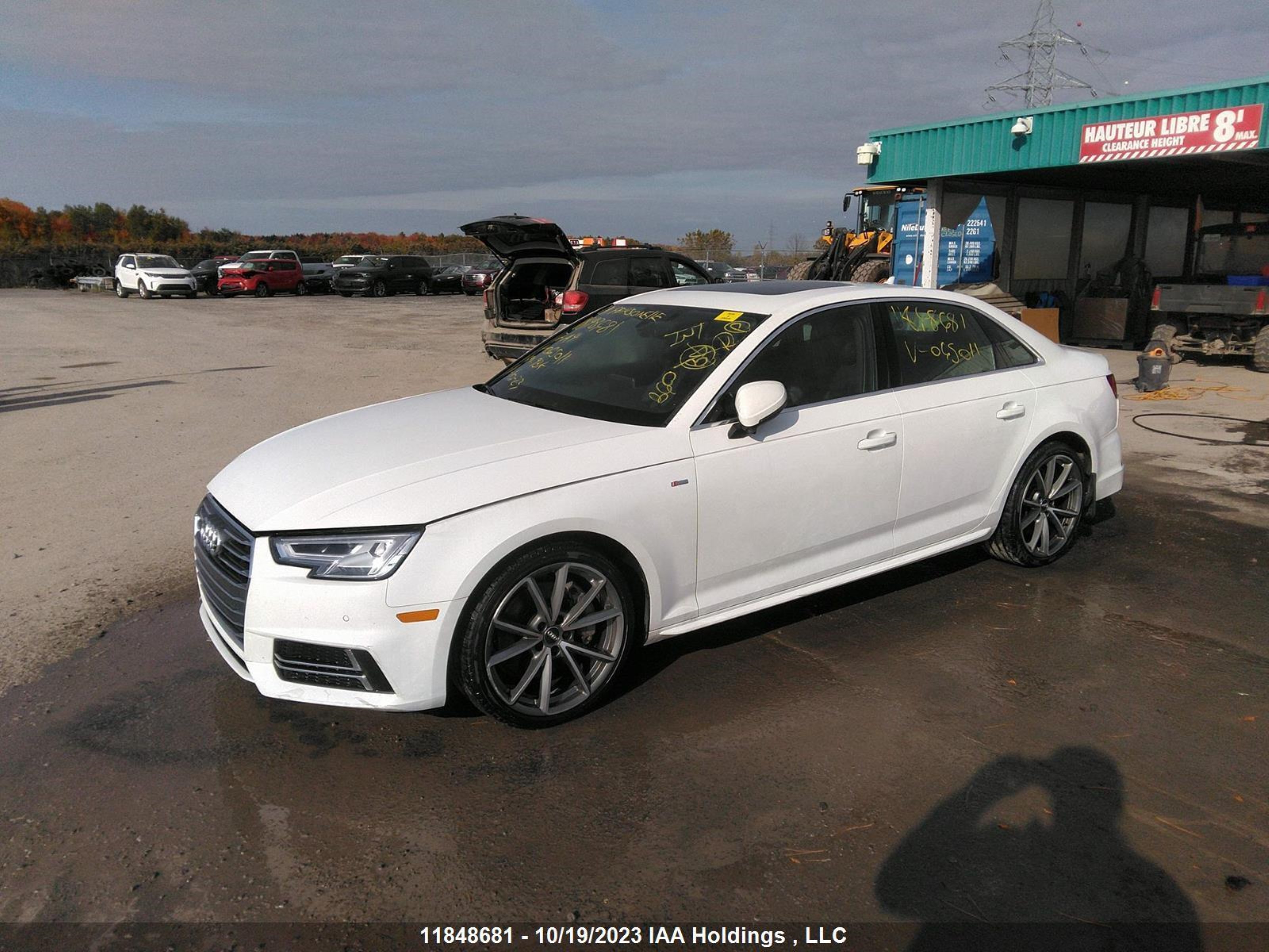 Photo 1 VIN: WAUFNAF4XHN065011 - AUDI A4 