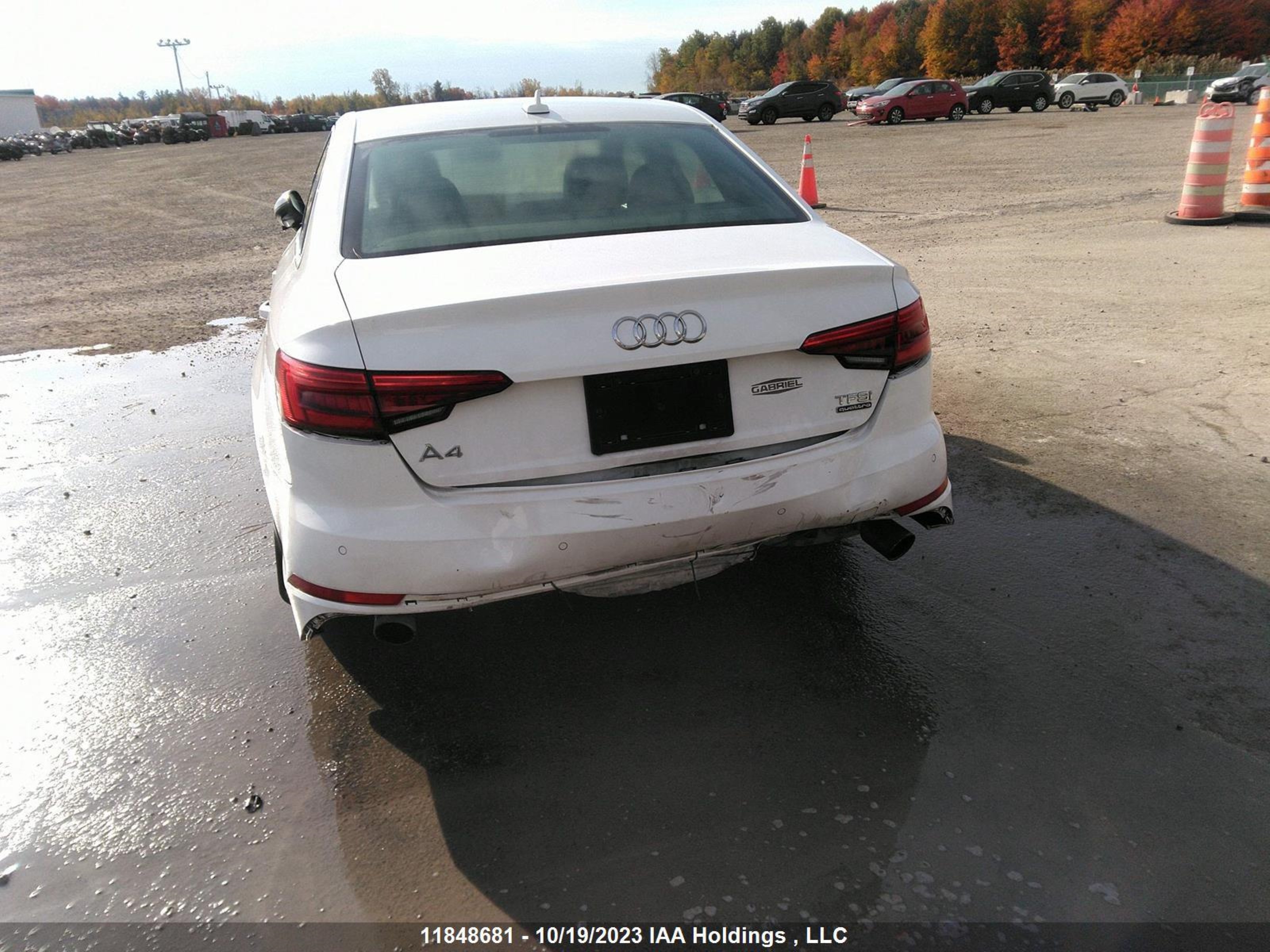 Photo 5 VIN: WAUFNAF4XHN065011 - AUDI A4 