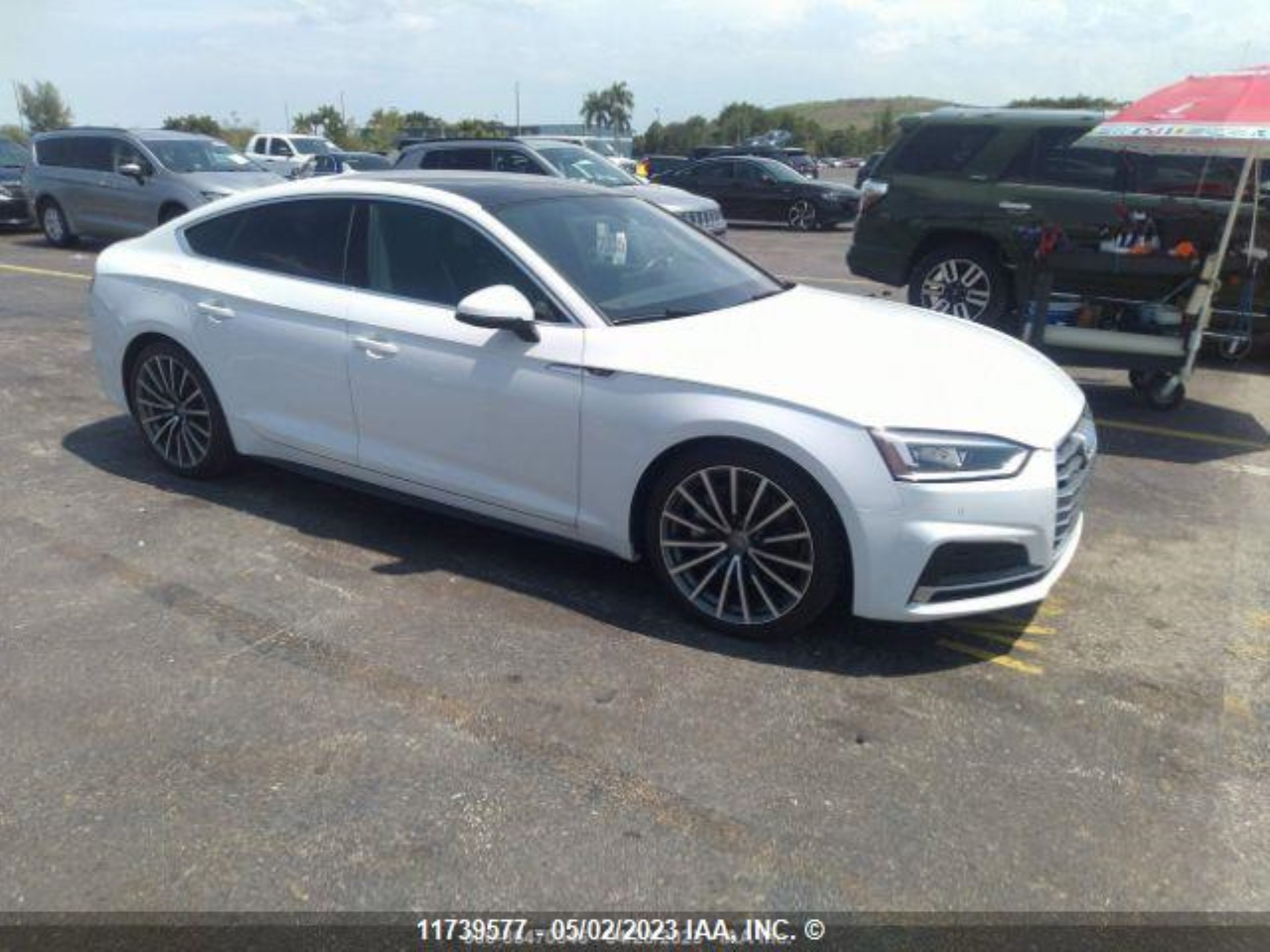 Photo 1 VIN: WAUFNCF50KA038838 - AUDI A5 